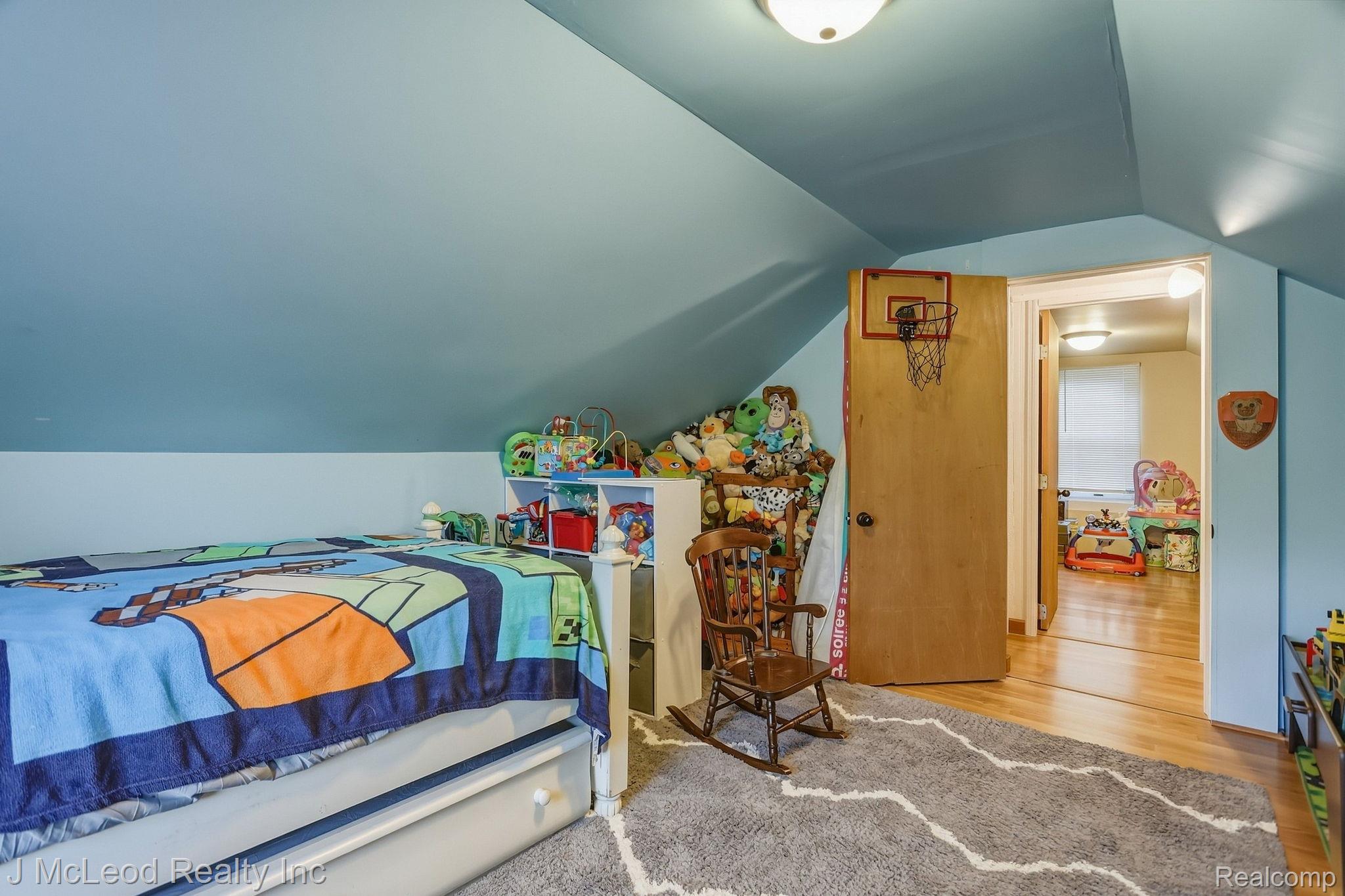 8821 Barnes Road Property Photo 24