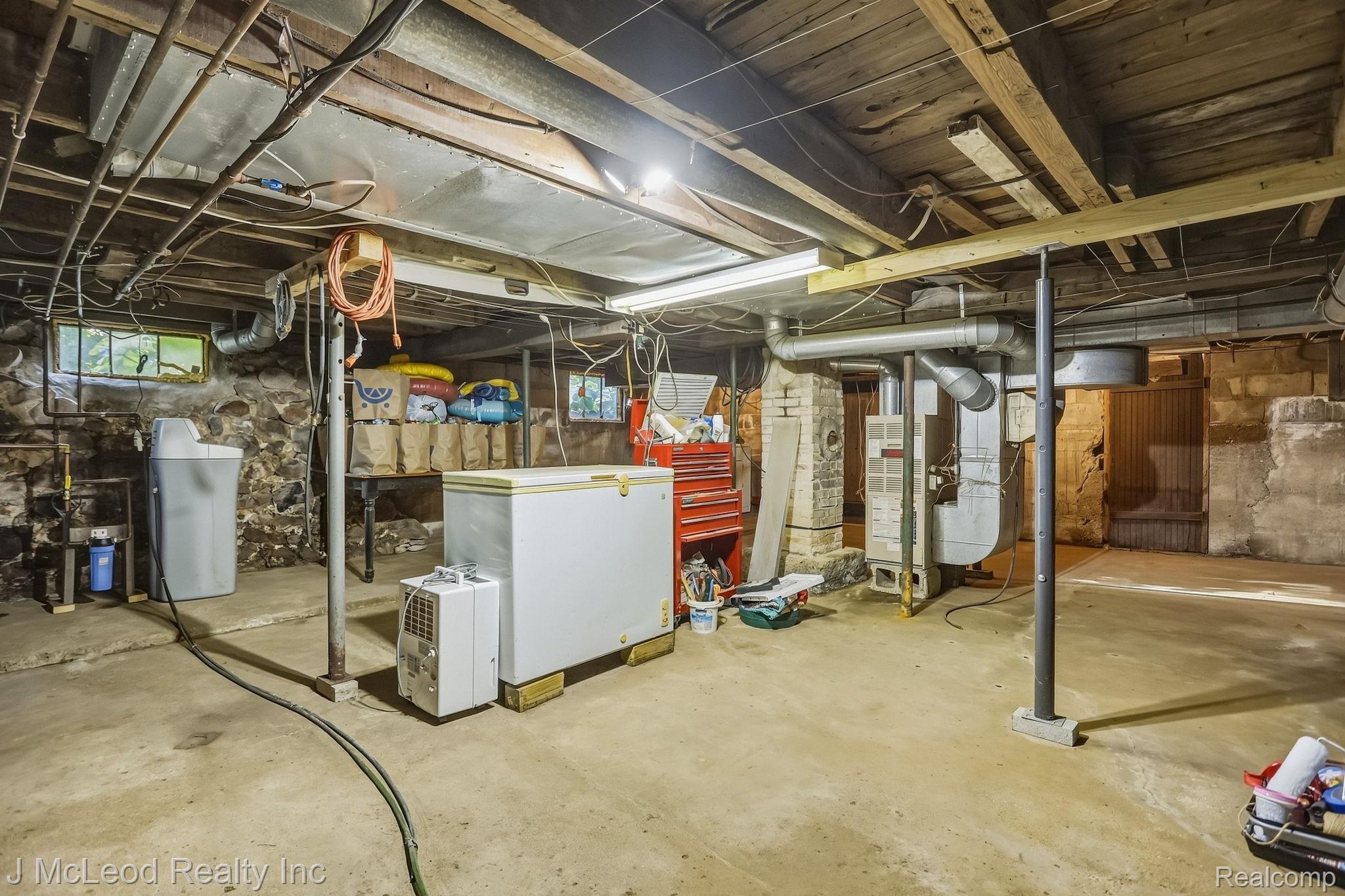 8821 Barnes Road Property Photo 27
