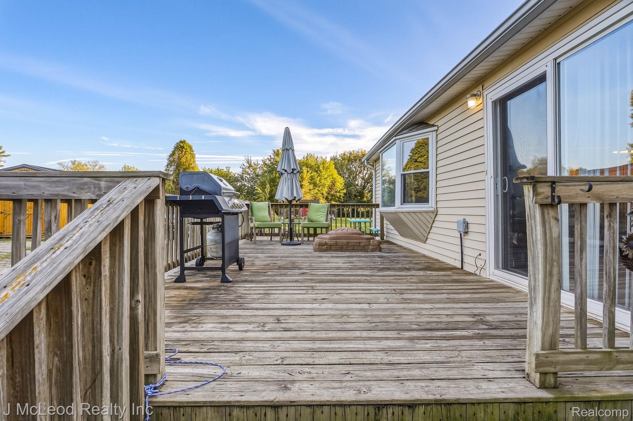8821 Barnes Road Property Photo 31