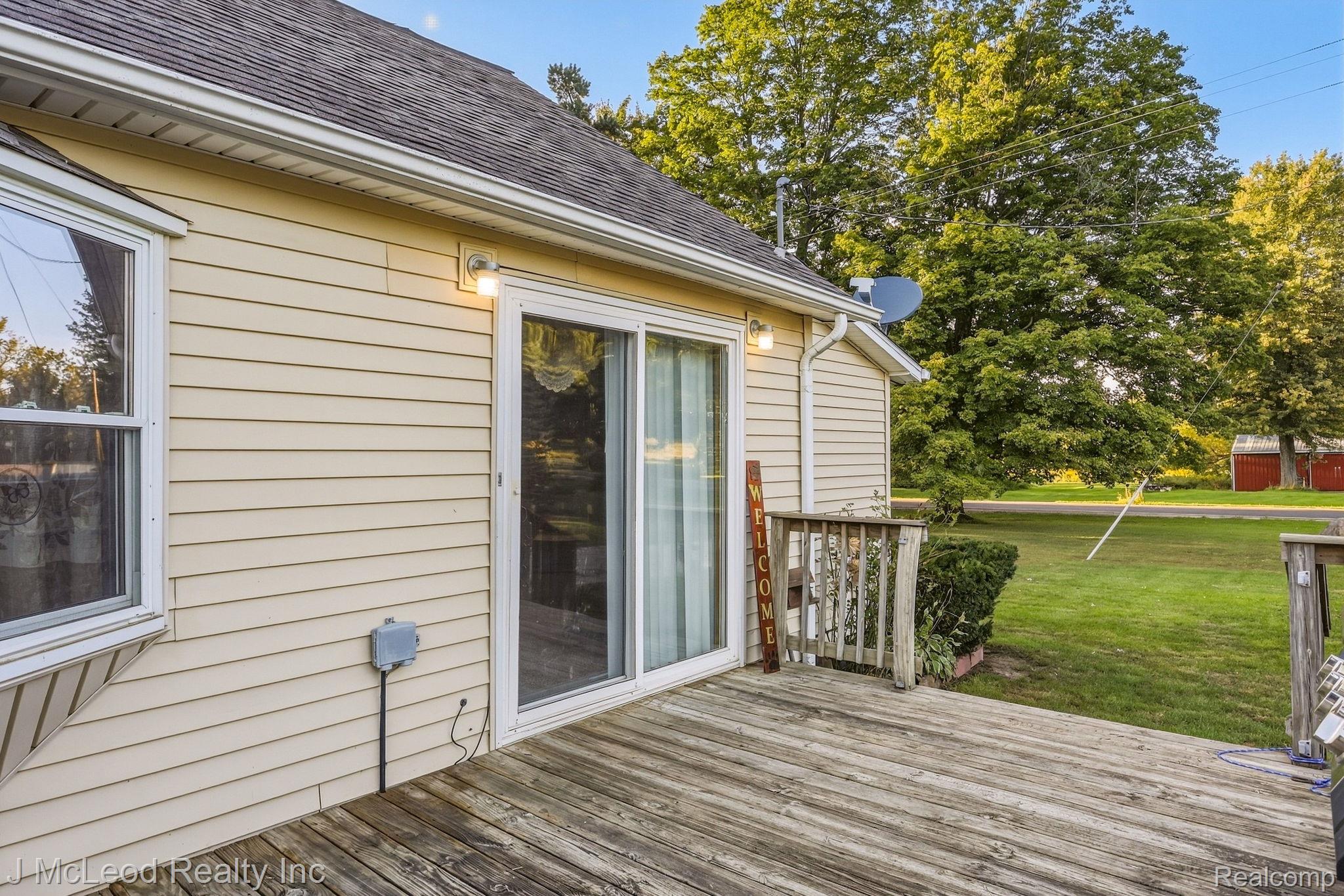 8821 Barnes Road Property Photo 32