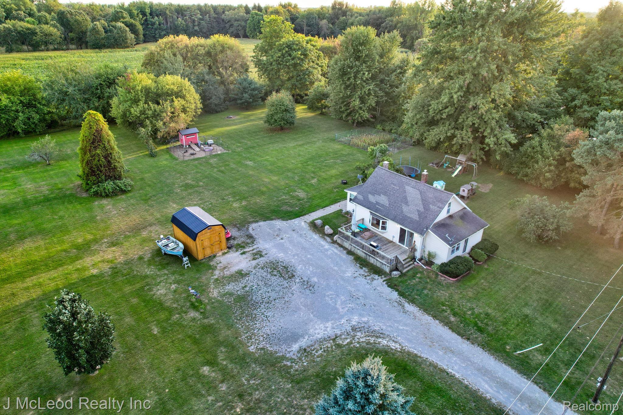 8821 Barnes Road Property Photo 41
