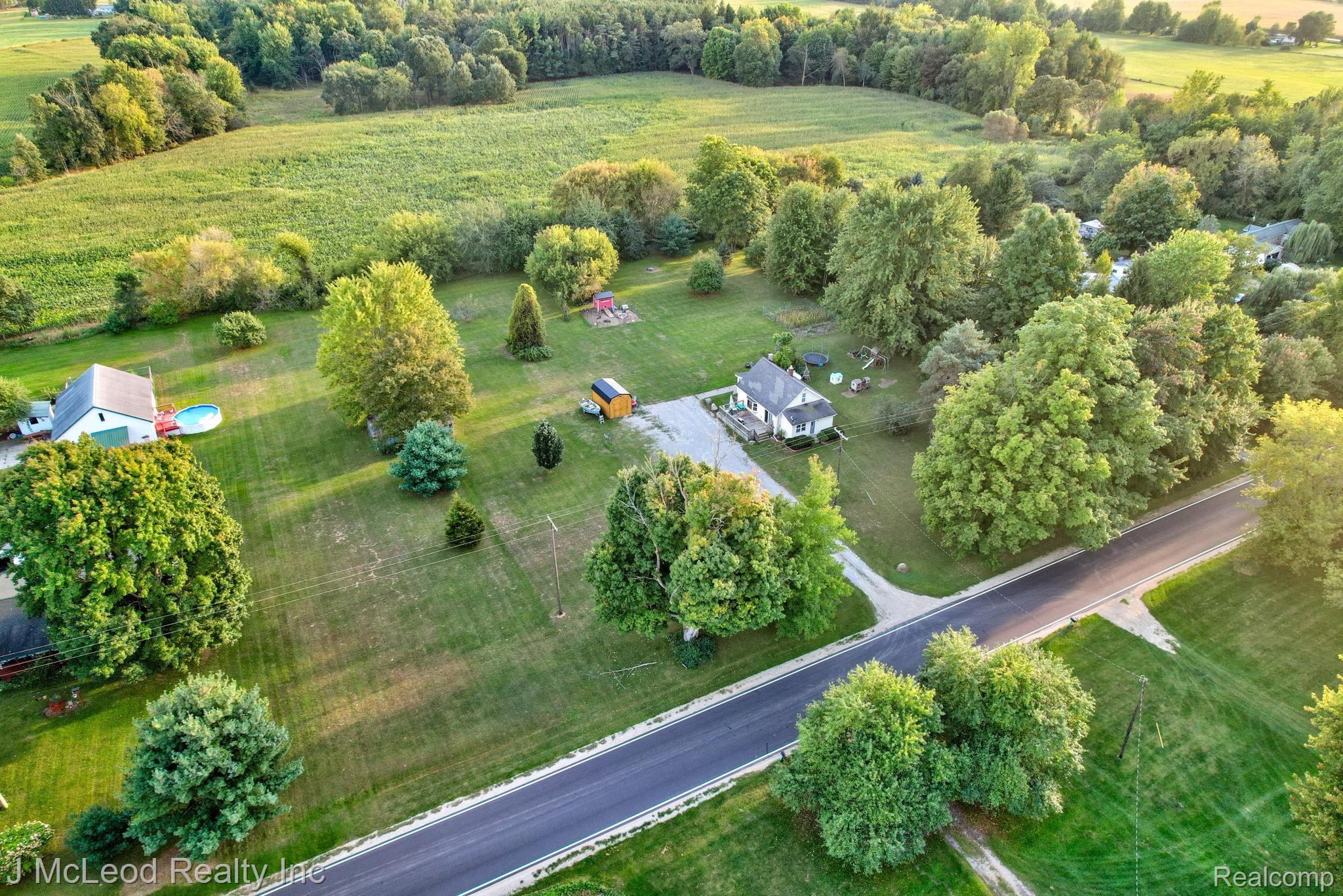 8821 Barnes Road Property Photo 42
