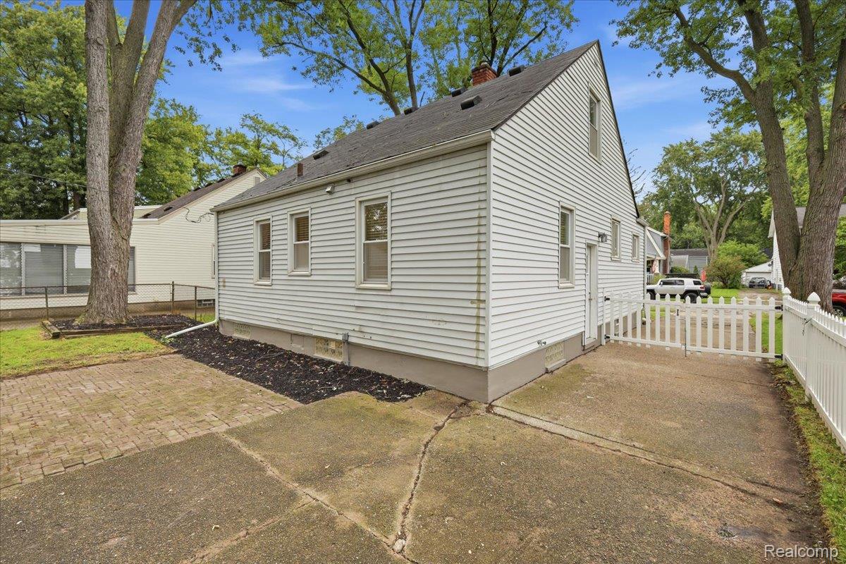 1113 Ferris Avenue Property Photo 21