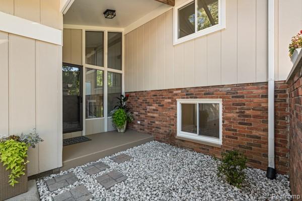 1960 Glen Iris Drive Property Photo 21
