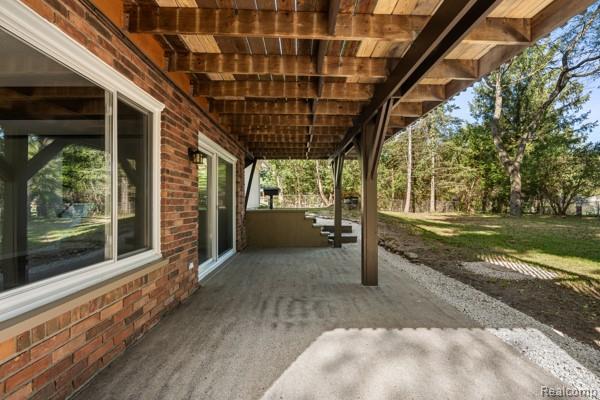 1960 Glen Iris Drive Property Photo 32