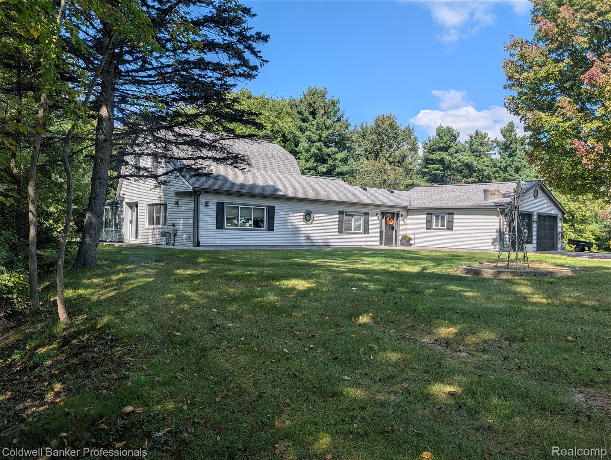 5797 N Lapeer Road Property Photo 1