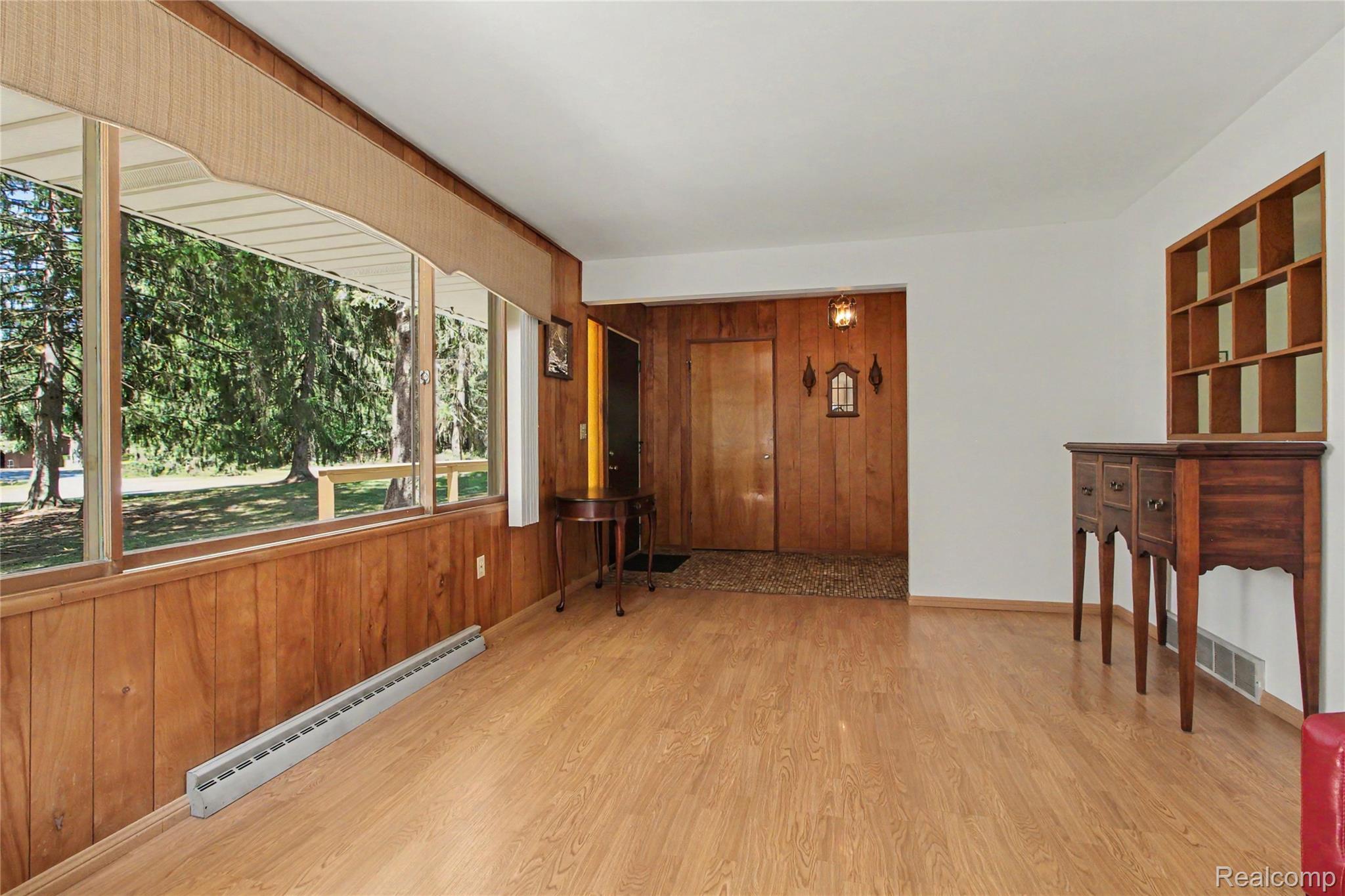 3416 E Pineview Drive Property Photo 4
