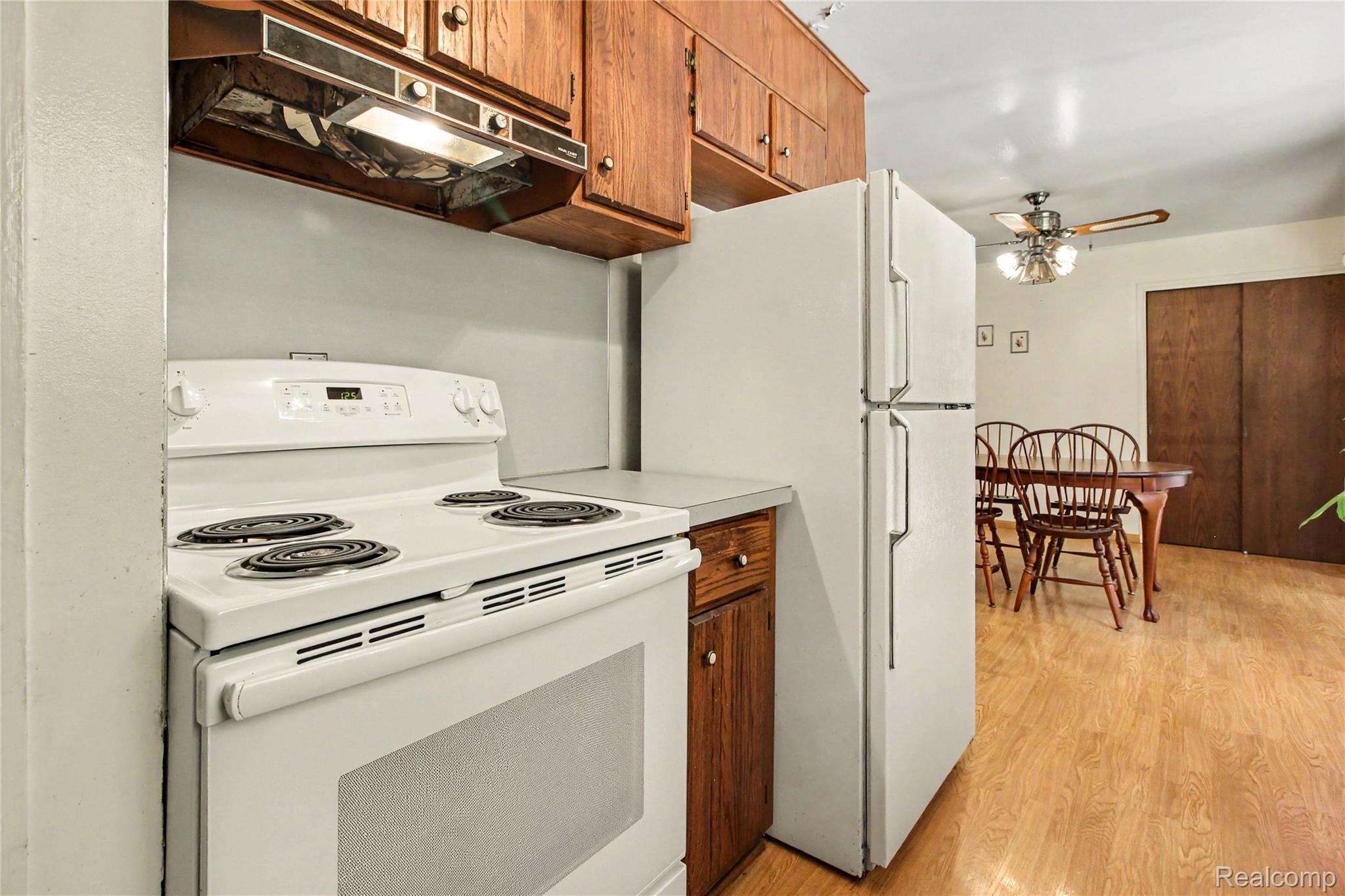 3416 E Pineview Drive Property Photo 9