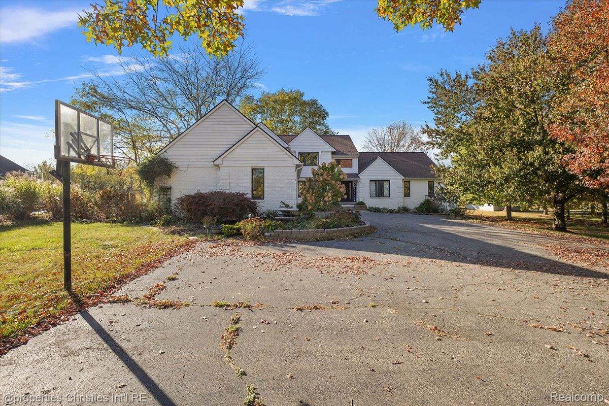 8793 Webster Hills Road Property Photo 2