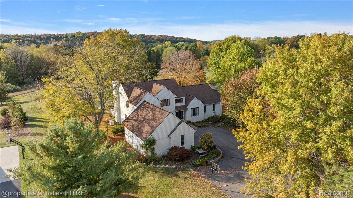 8793 Webster Hills Road Property Photo 4