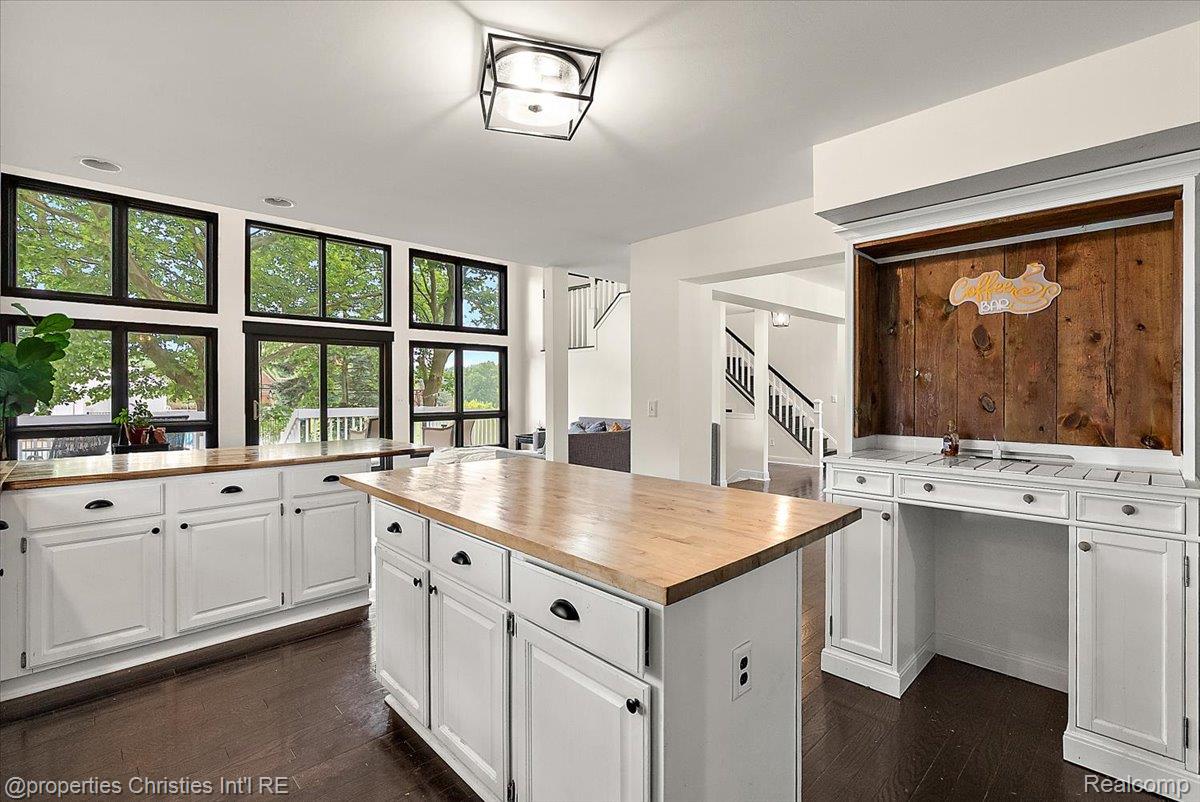 8793 Webster Hills Road Property Photo 13