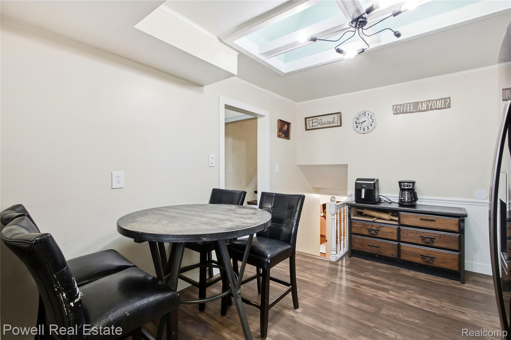 26517 Marilyn Avenue Property Photo 5