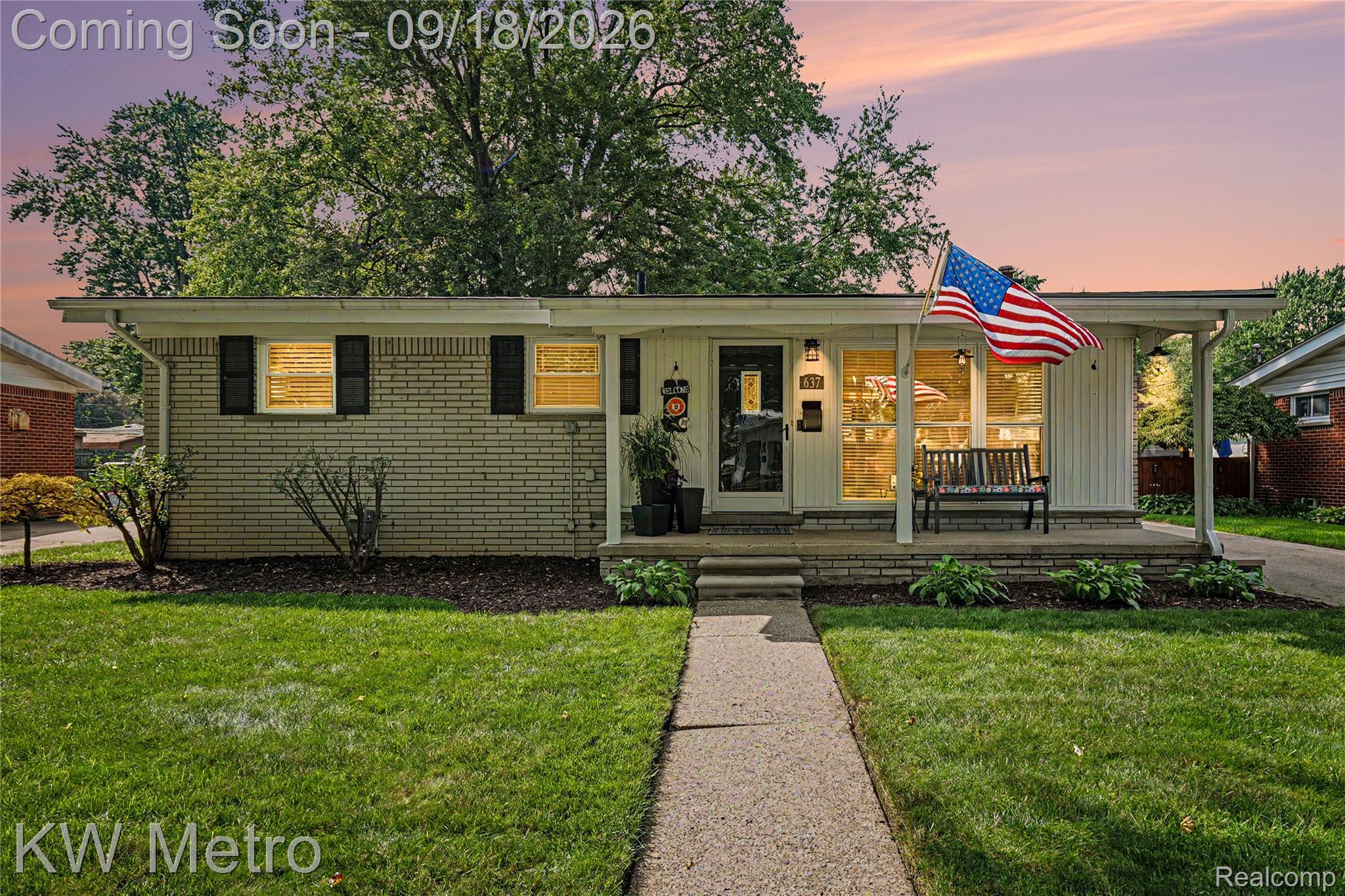 637 Kenyon Drive Property Photo 1