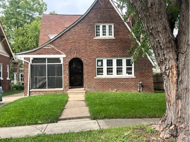 544 W Greendale Property Photo 1