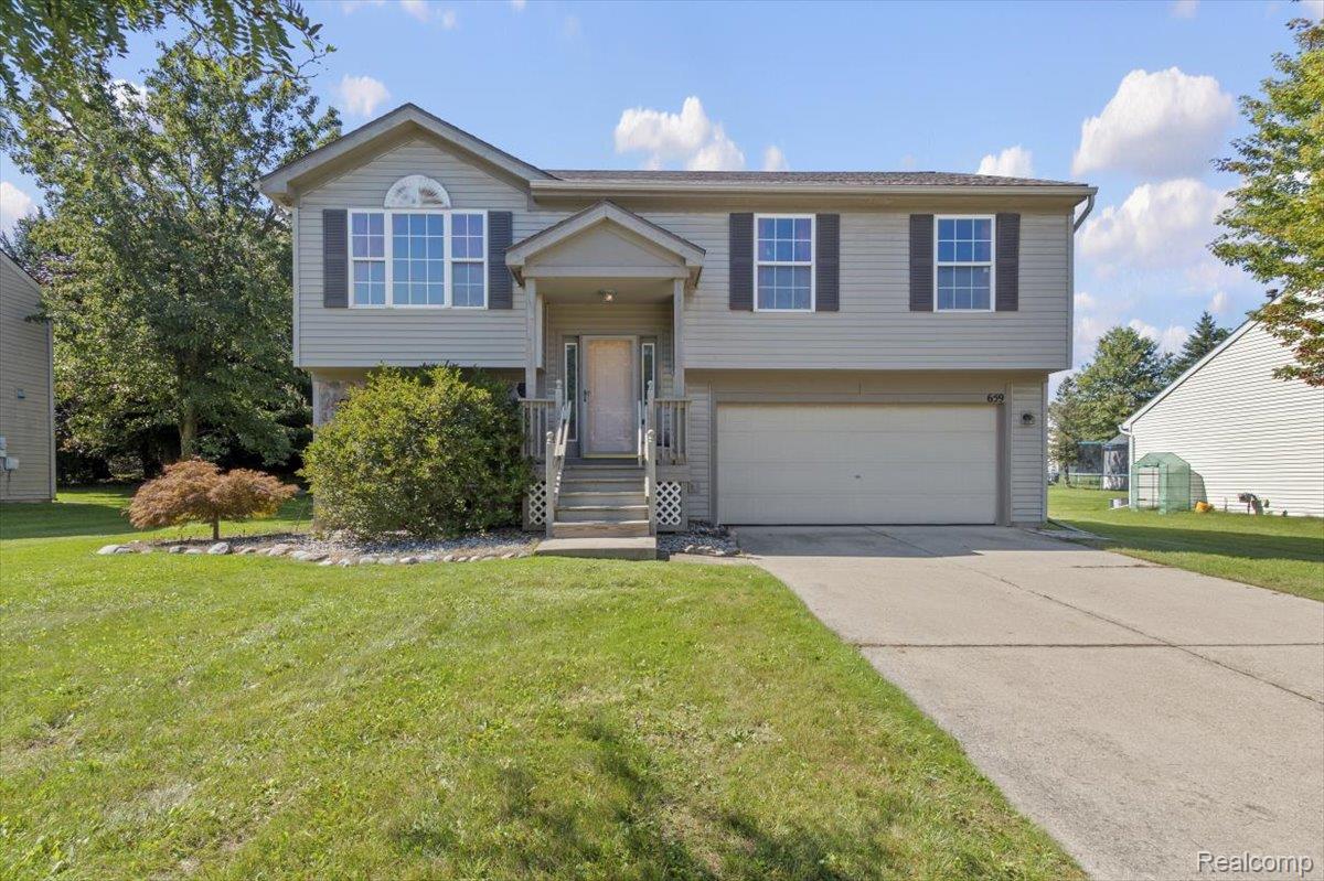 659 Andover Woods Drive Property Photo 1