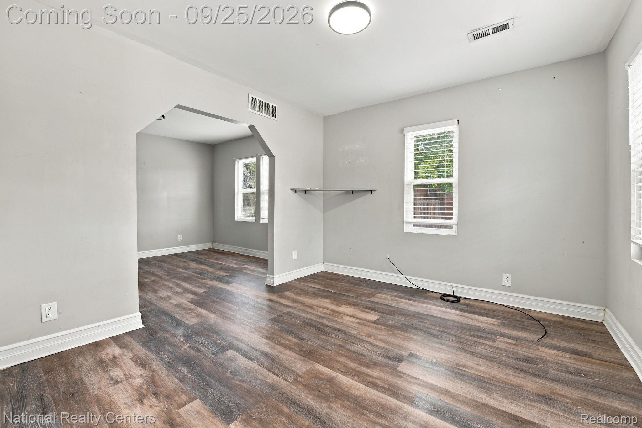 19559 E 14 Mile Road Property Photo 8