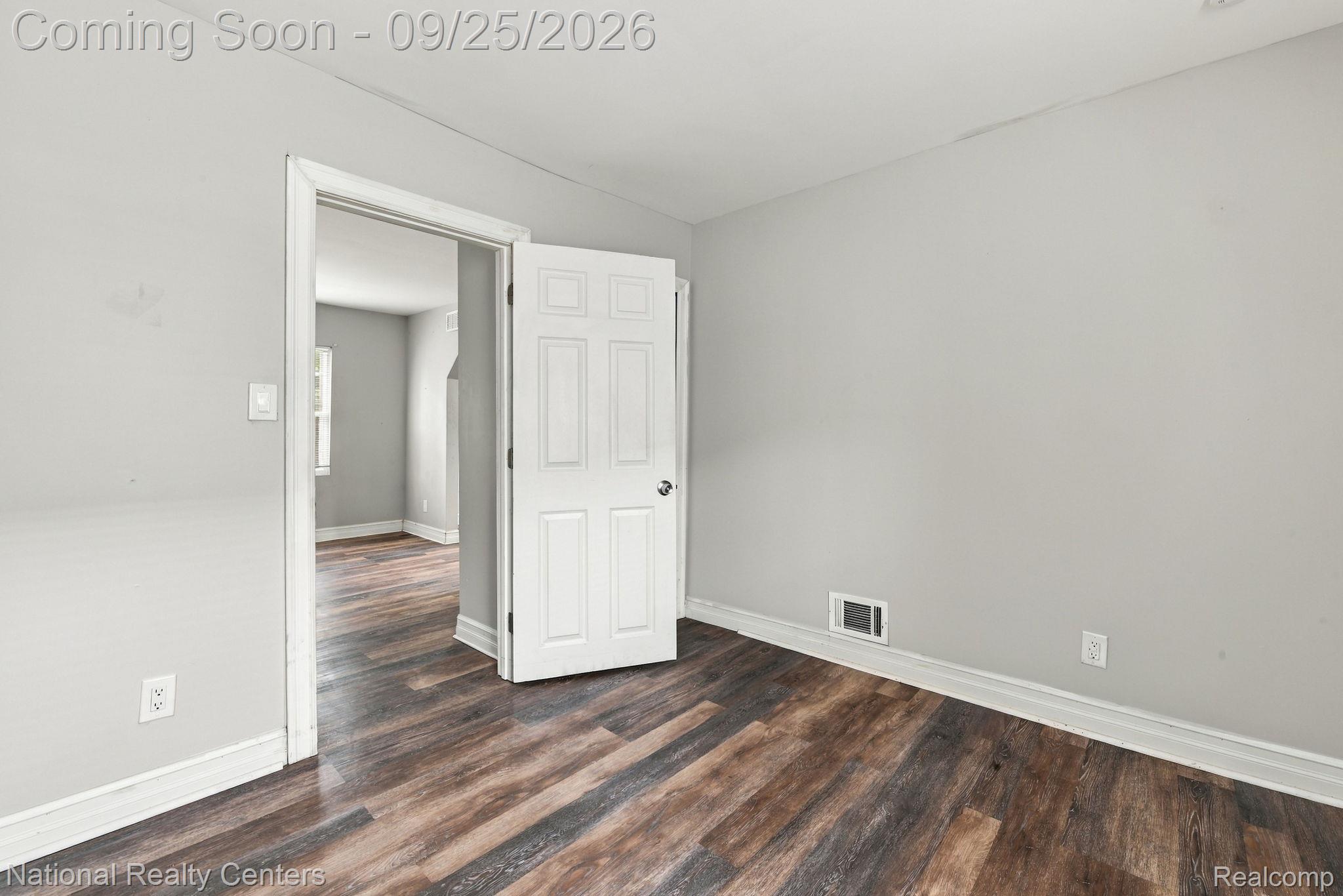 19559 E 14 Mile Road Property Photo 15
