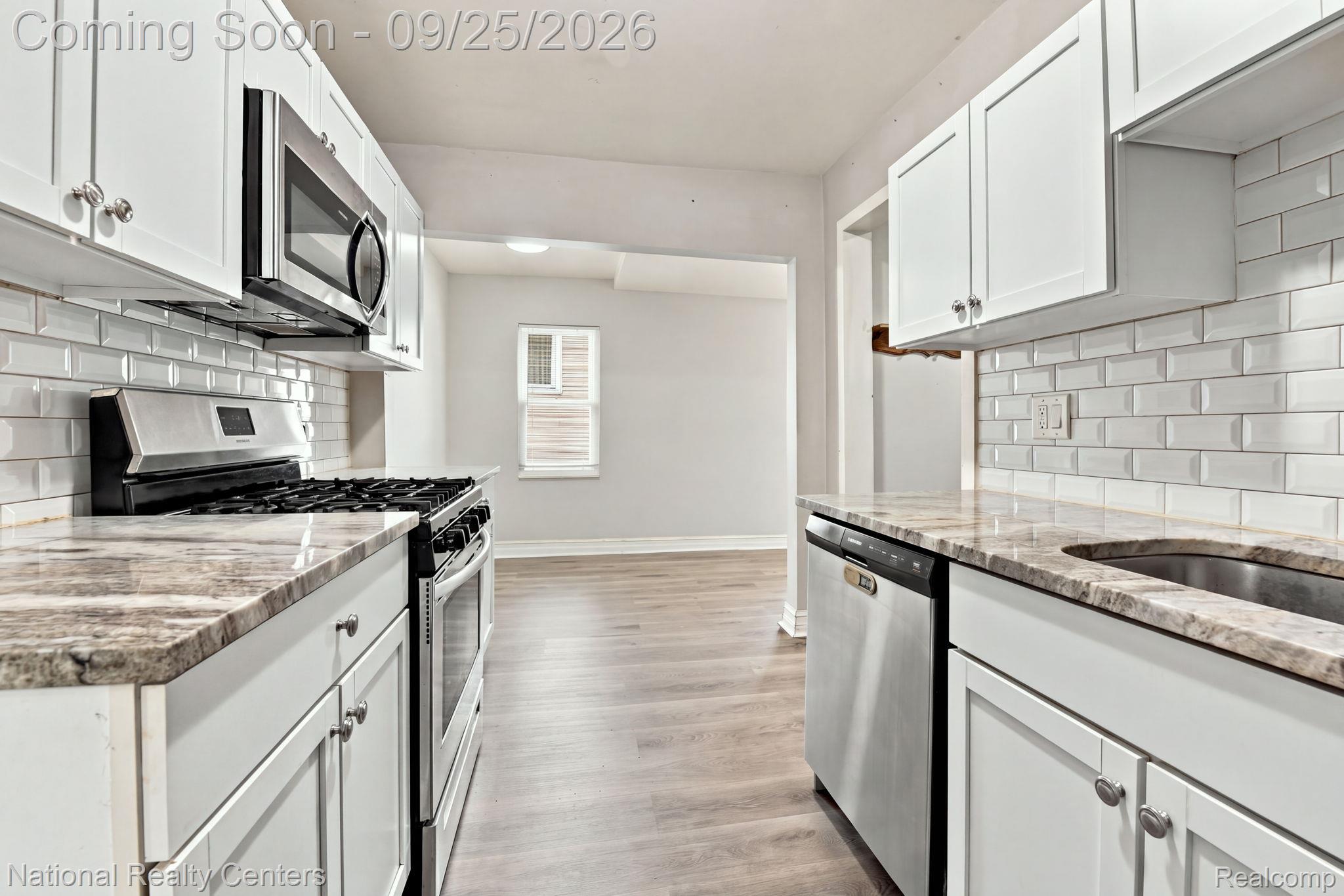 19559 E 14 Mile Road Property Photo 17