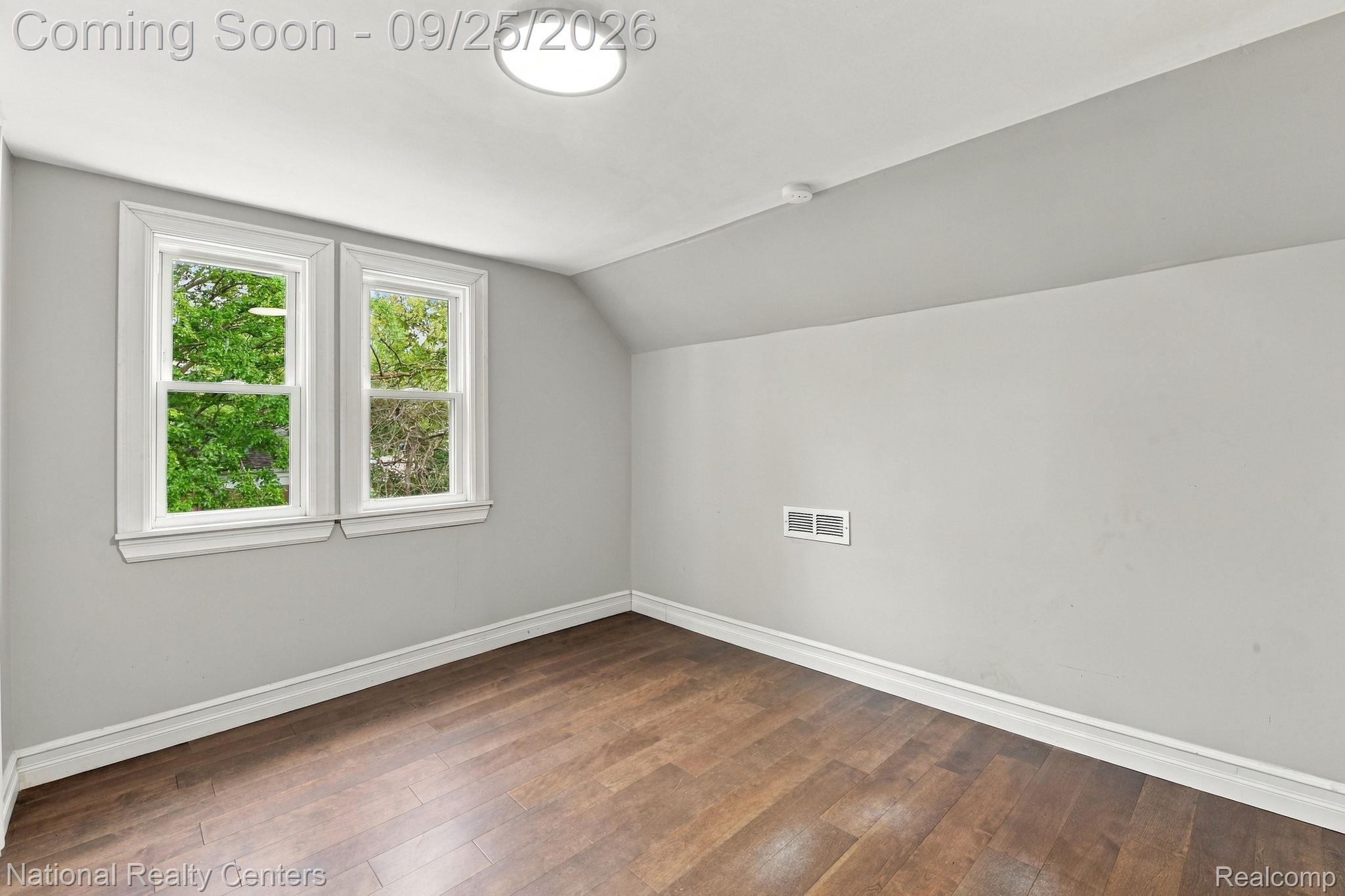 19559 E 14 Mile Road Property Photo 26
