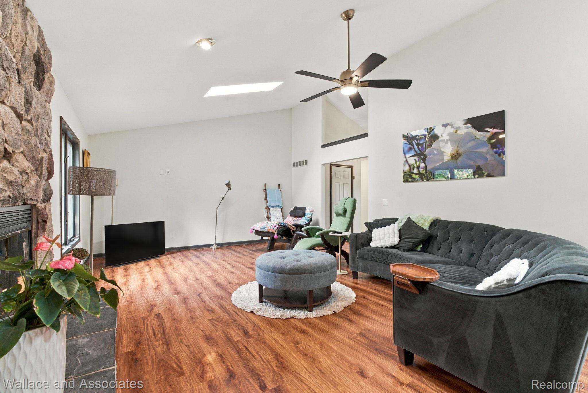 17076 27 Mile Road Property Photo 11
