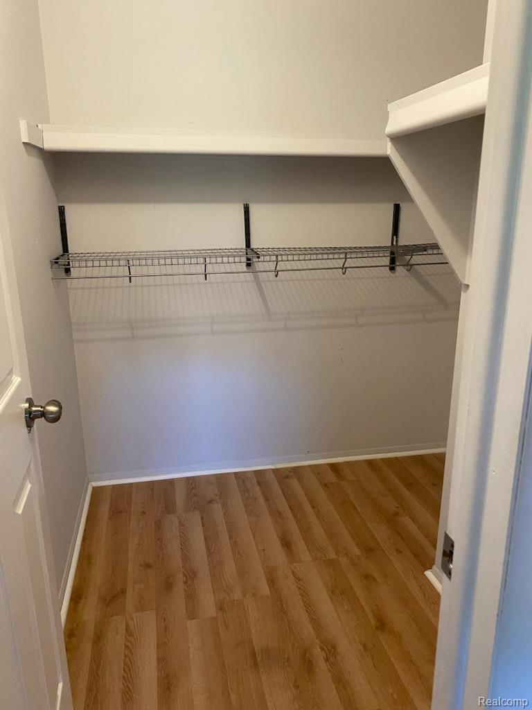 20404 Birch Meadow Drive Property Photo 9