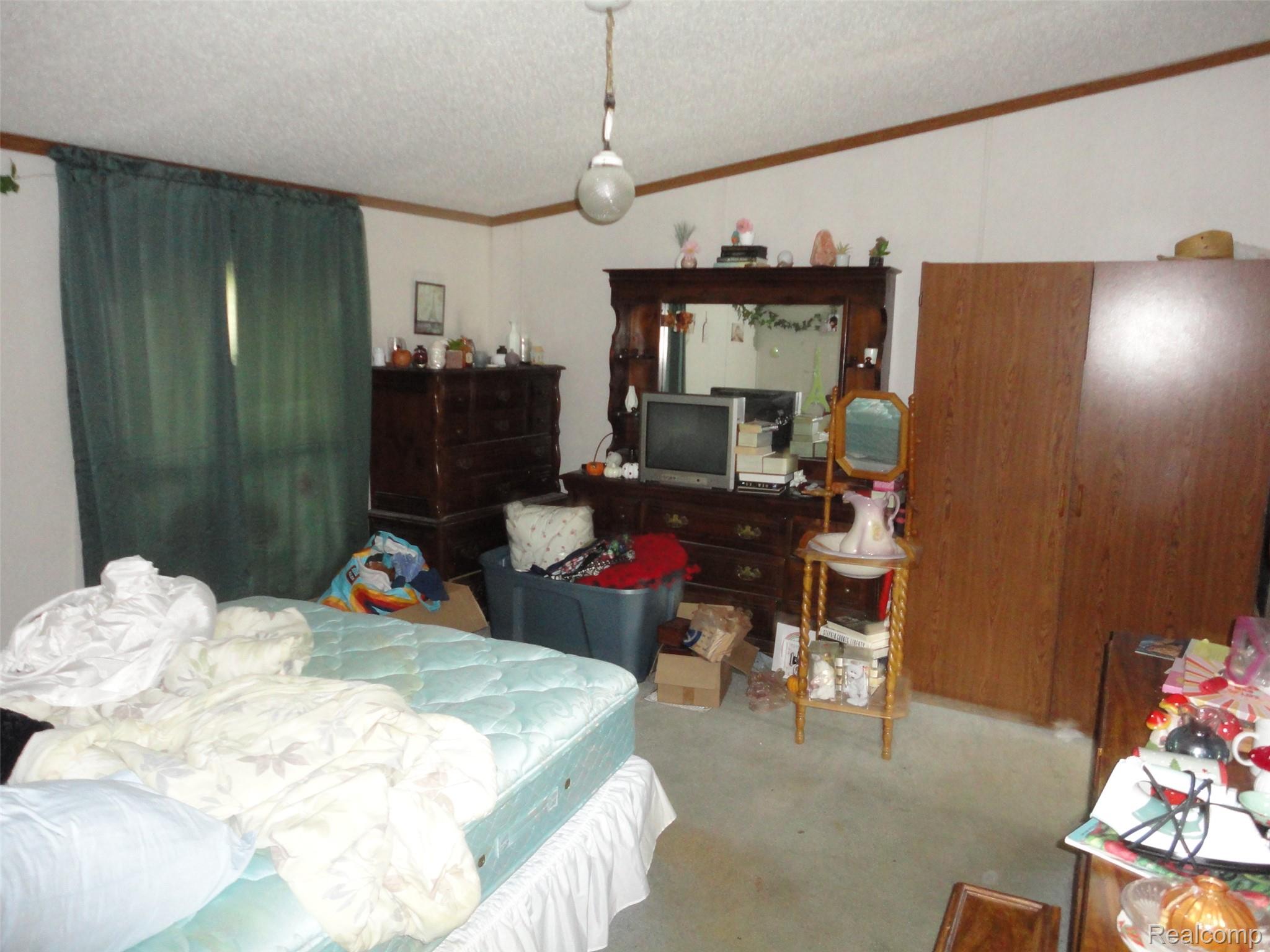 329 Edinborough Street Property Photo 12
