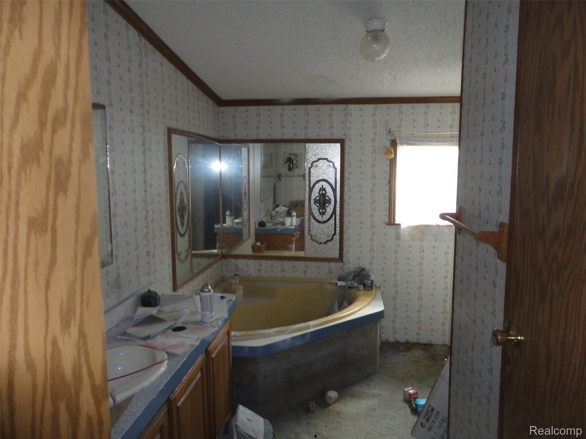 329 Edinborough Street Property Photo 13