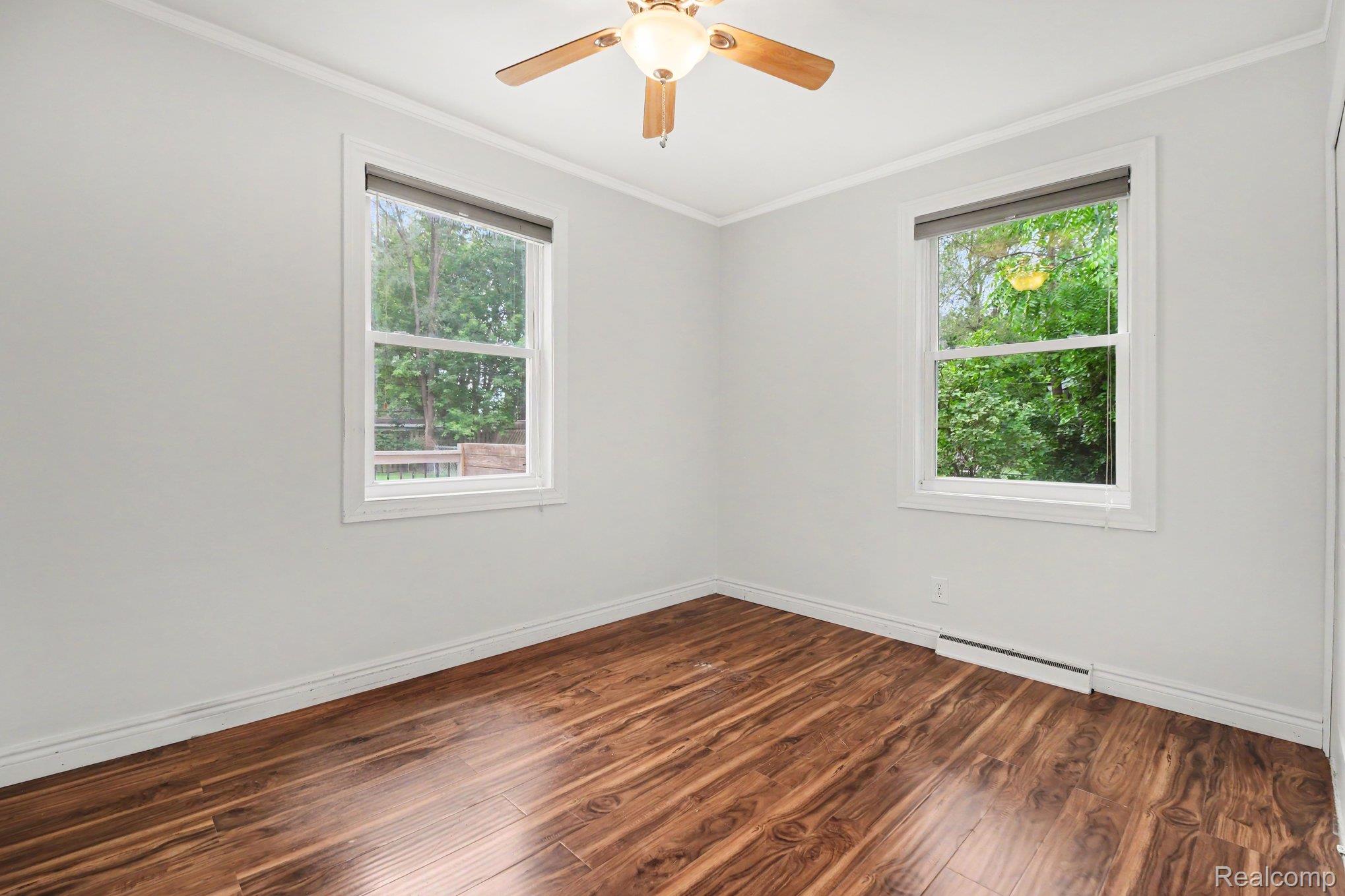 2566 Lee Avenue Property Photo 18