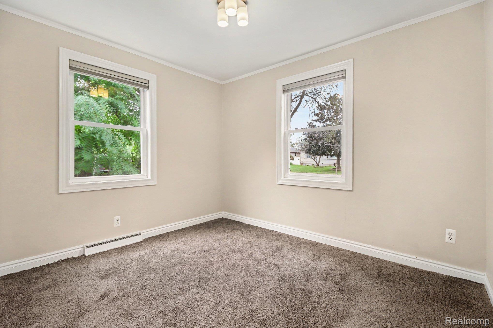 2566 Lee Avenue Property Photo 21