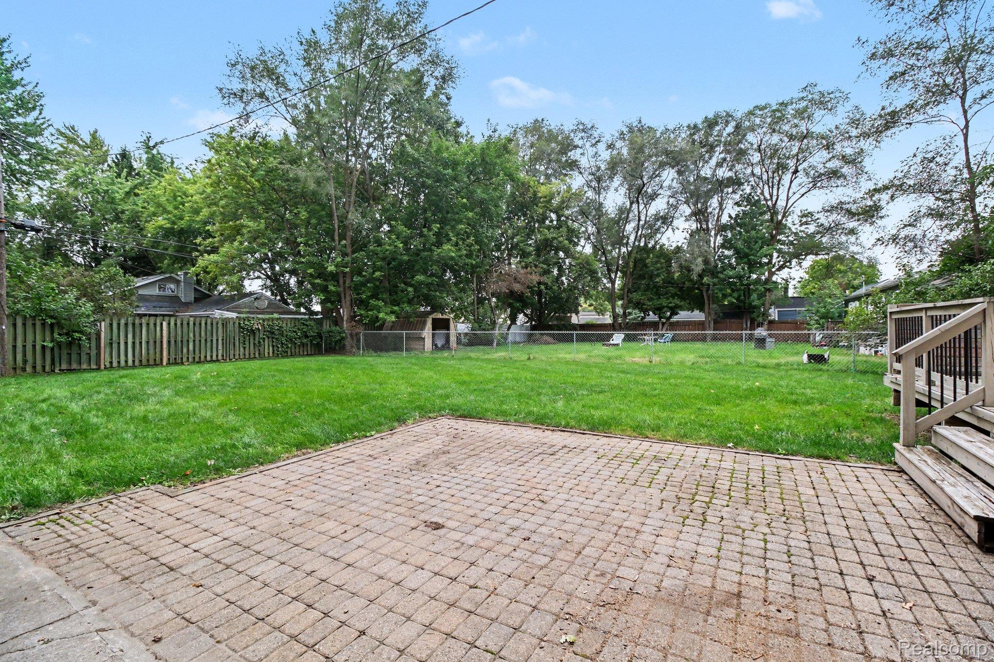 2566 Lee Avenue Property Photo 26