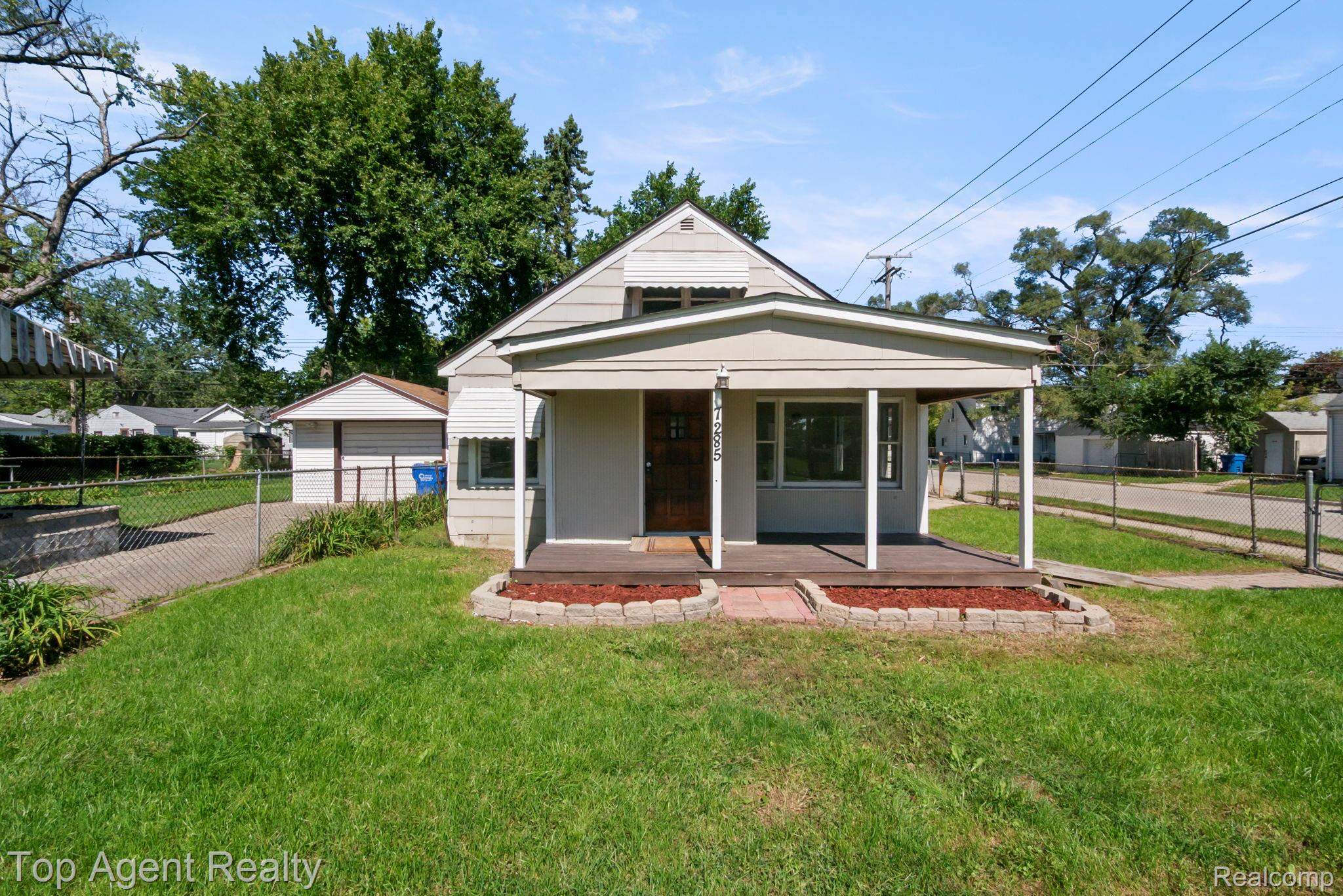 7285 Prospect Avenue Property Photo 1