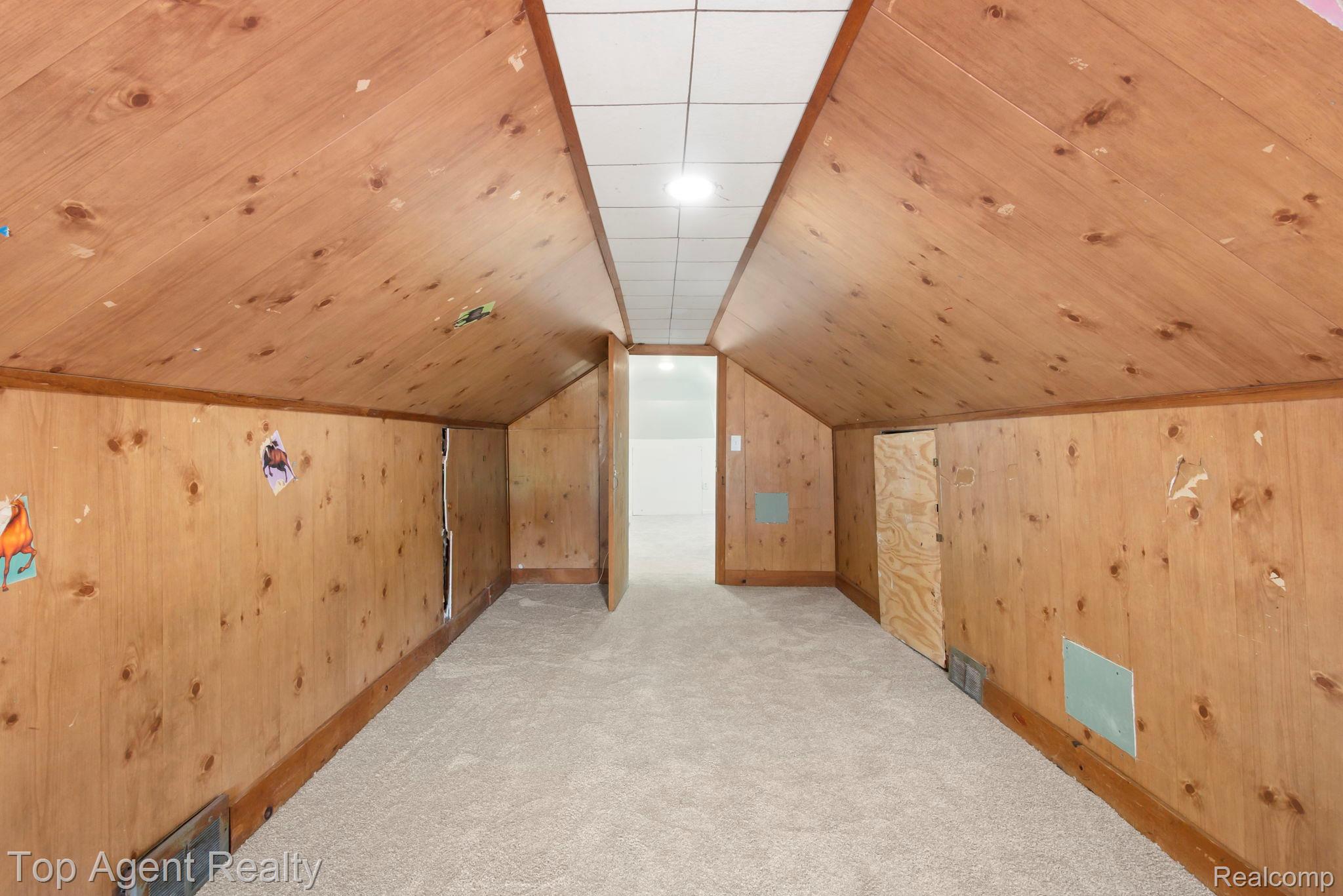 7285 Prospect Avenue Property Photo 29