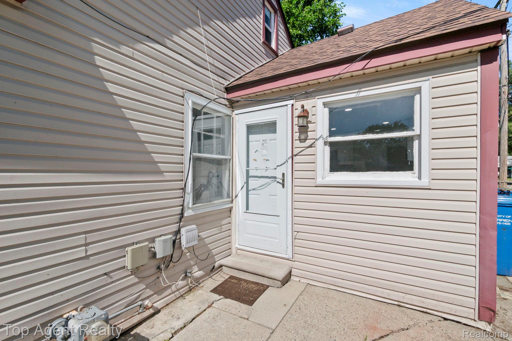 7285 Prospect Avenue Property Photo 39
