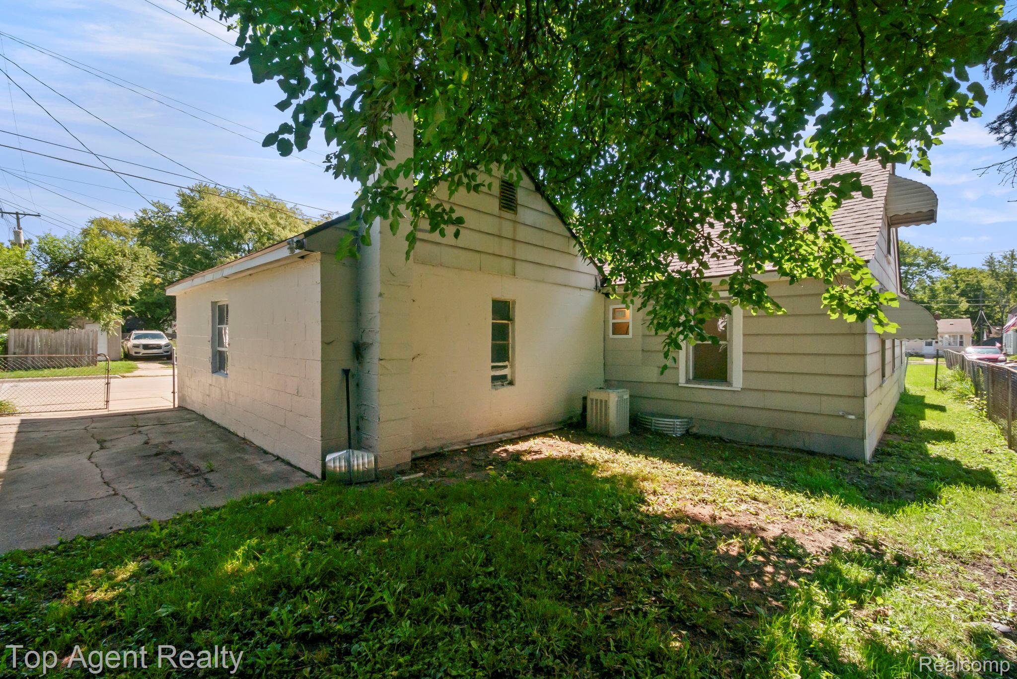7285 Prospect Avenue Property Photo 42