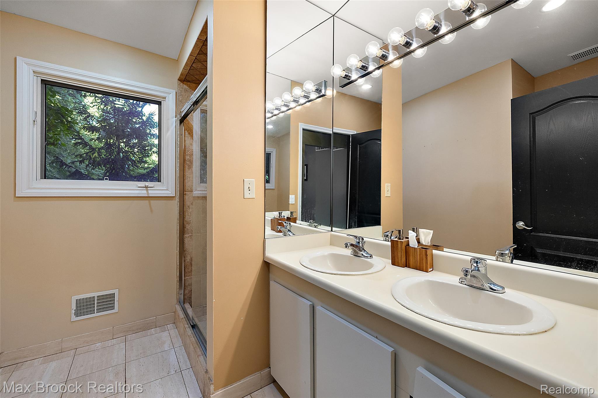 5405 Possum Lane Property Photo 36
