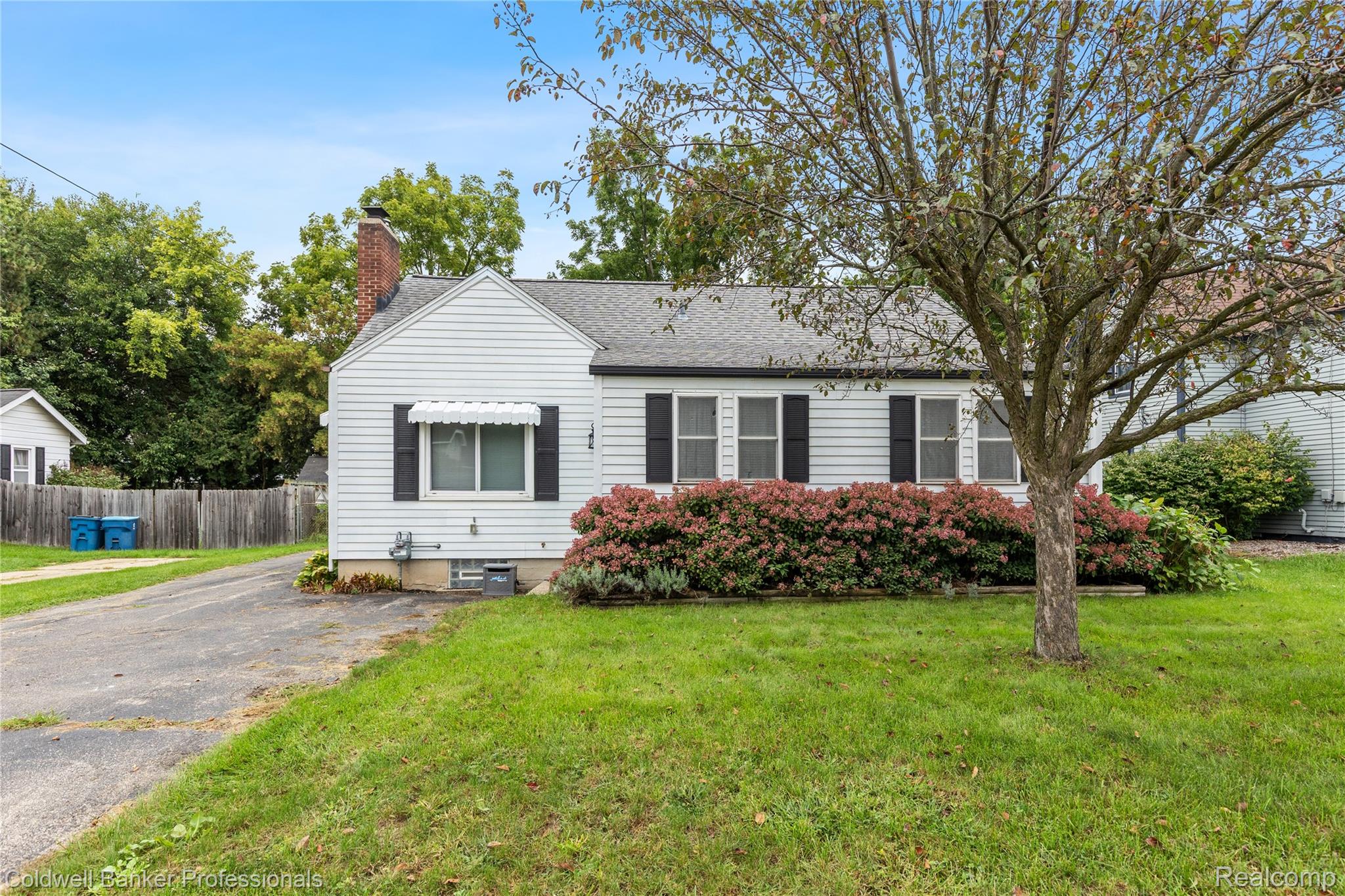 909 Cogswell Street Property Photo 1