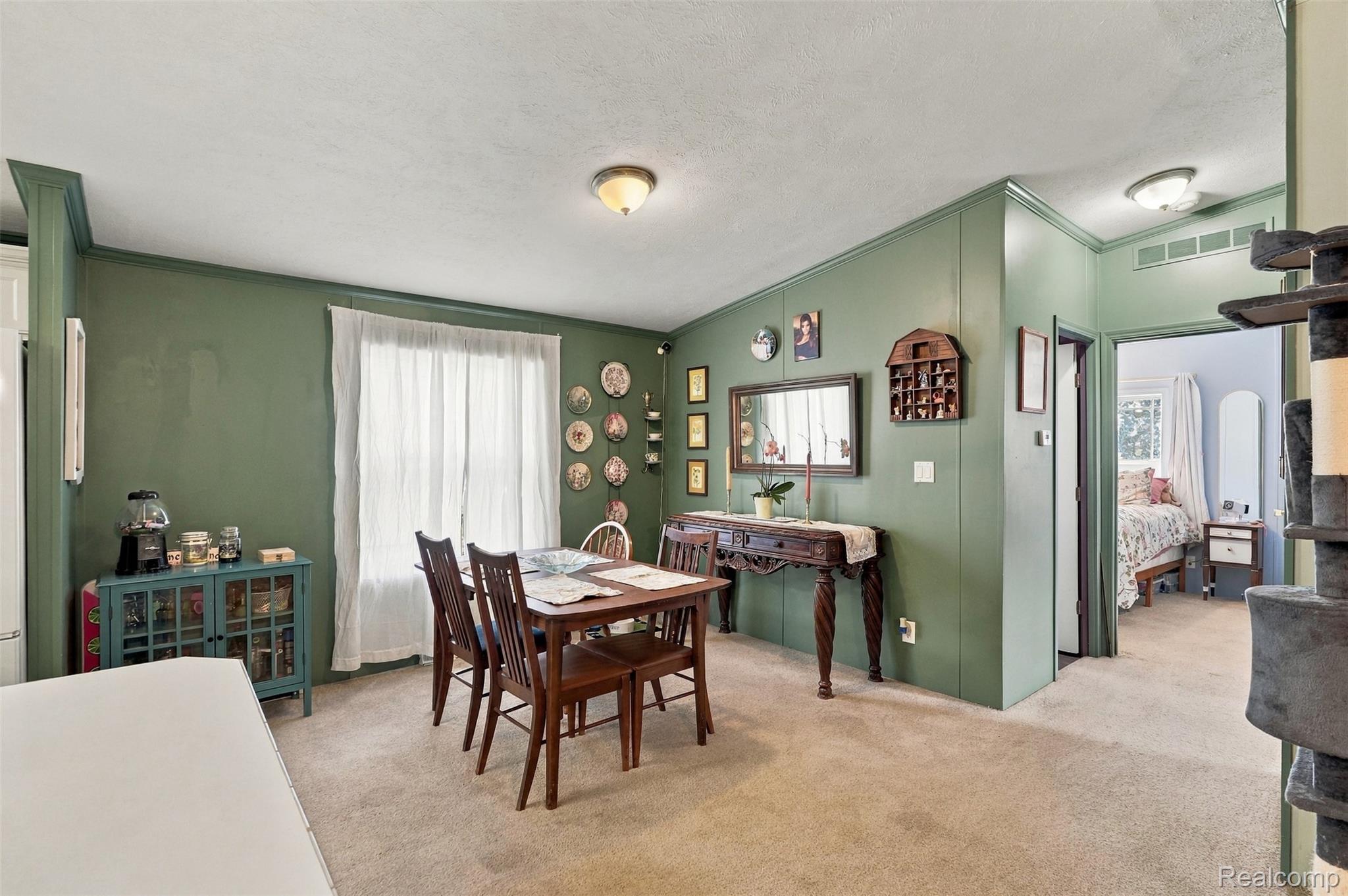 28034 Charlemagne Property Photo 8