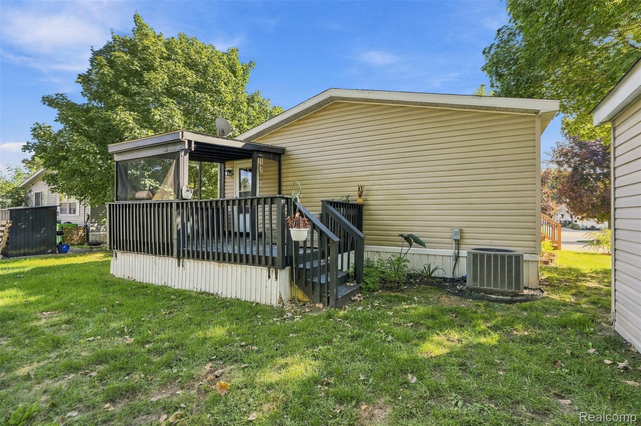 28034 Charlemagne Property Photo 28