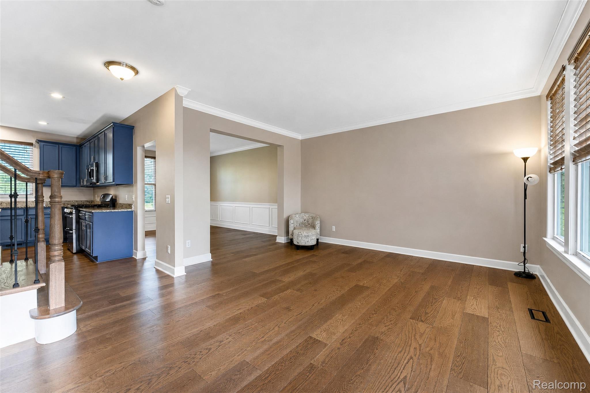 54908 N Grenelefe Circle Property Photo 5