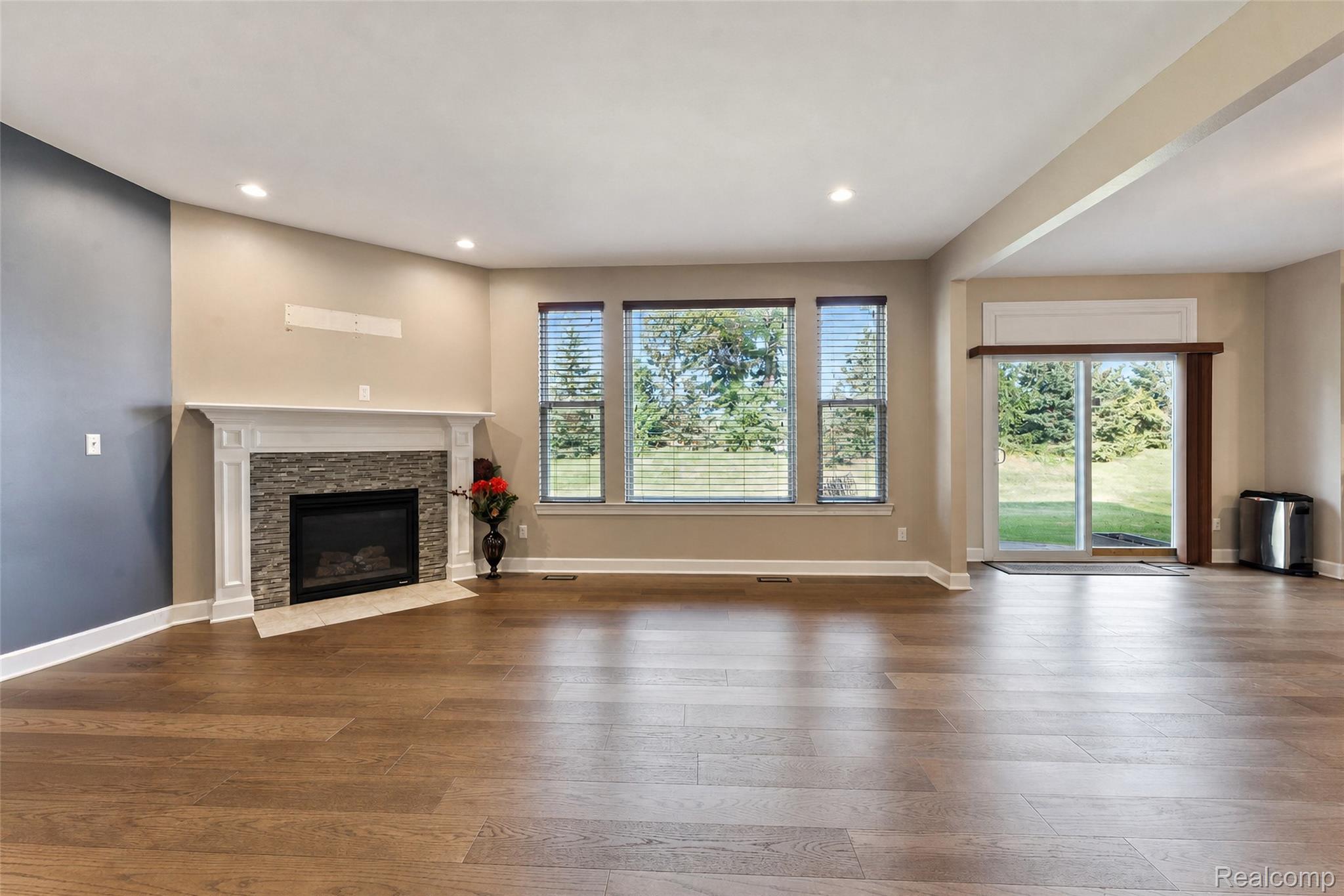 54908 N Grenelefe Circle Property Photo 31