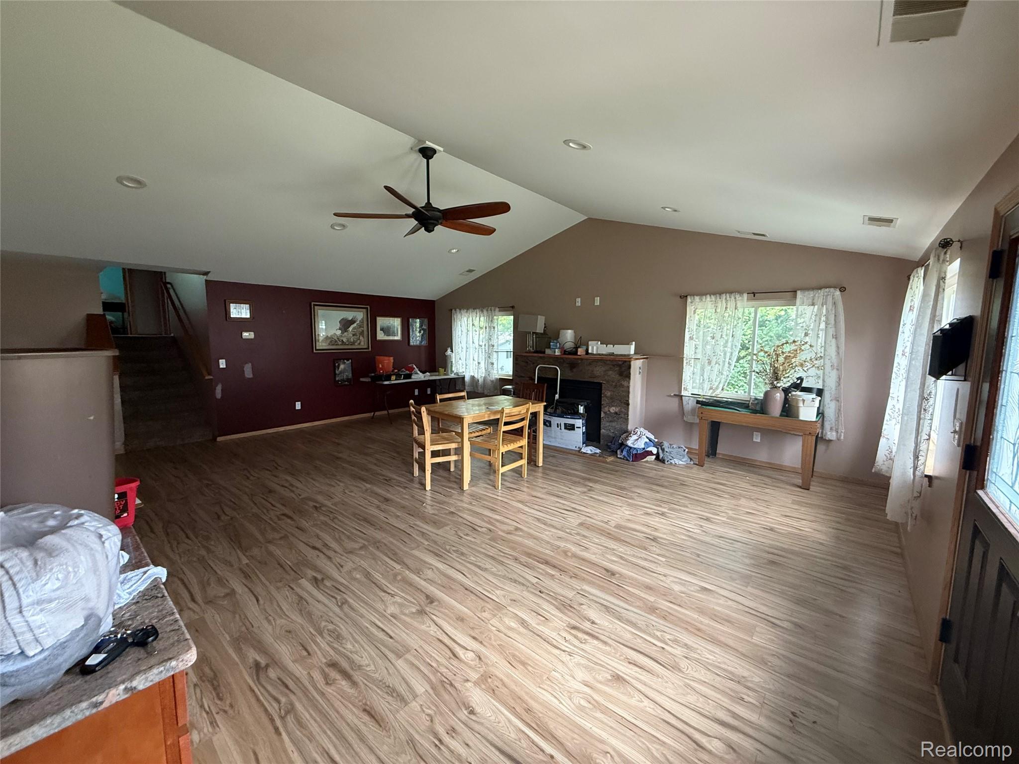 9531 Portage Trail Property Photo 3