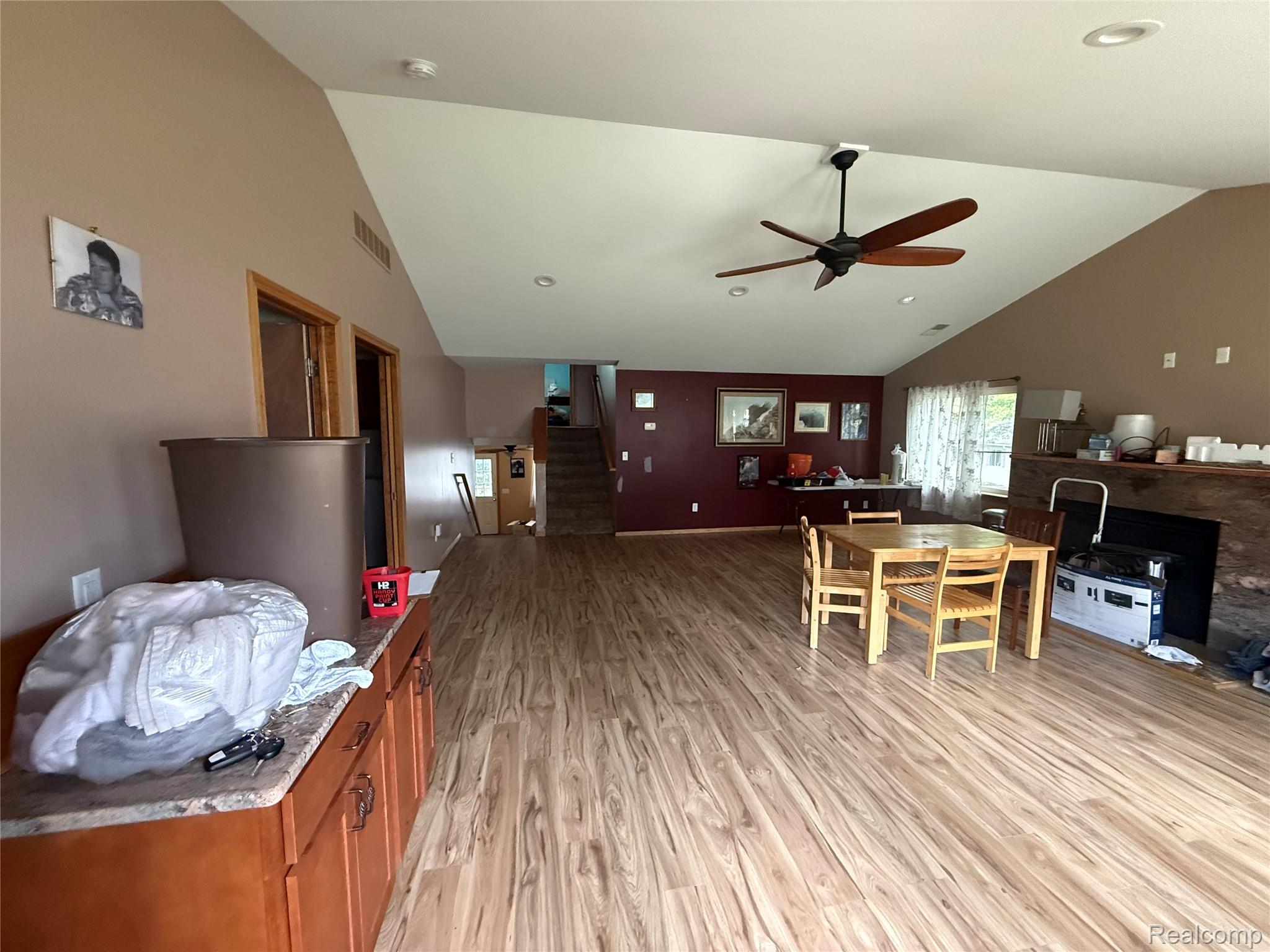 9531 Portage Trail Property Photo 4