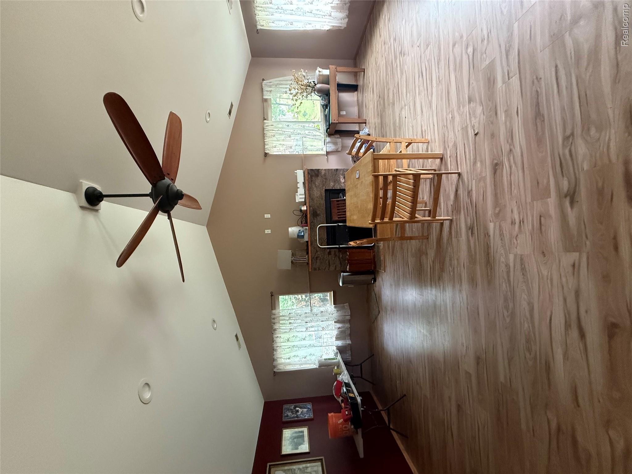 9531 Portage Trail Property Photo 5