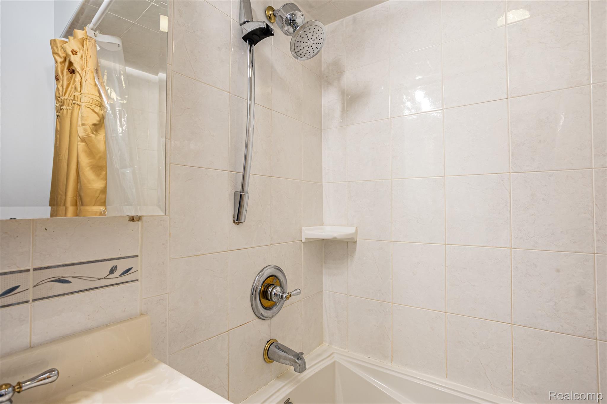425 E Jamieson Street Property Photo 6