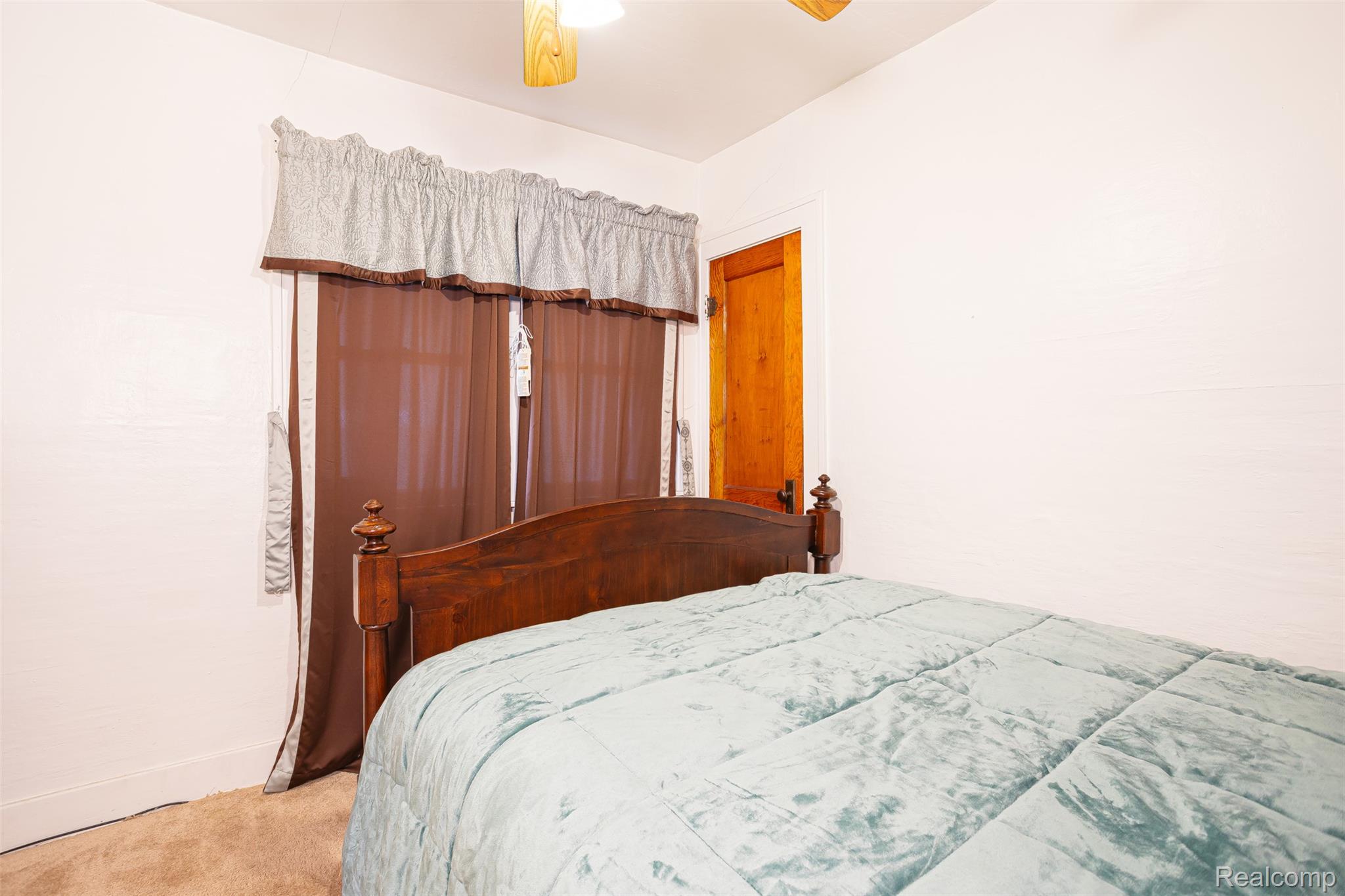 425 E Jamieson Street Property Photo 20