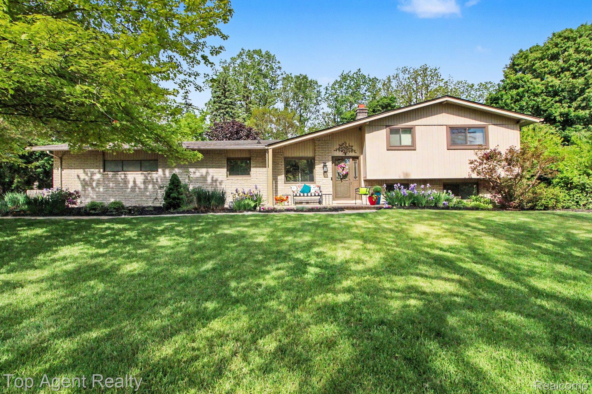 1372 New Life Lane Property Photo 1