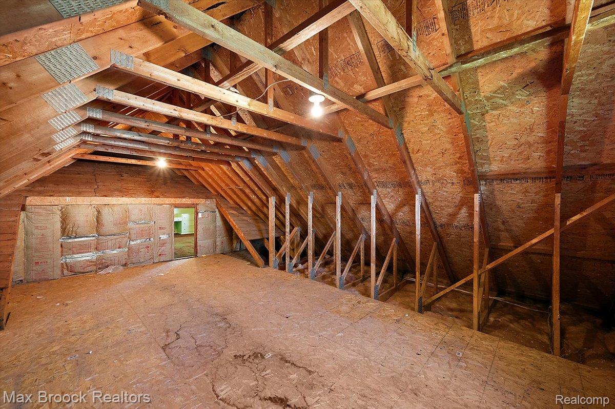 22665 Madison Street Property Photo 30