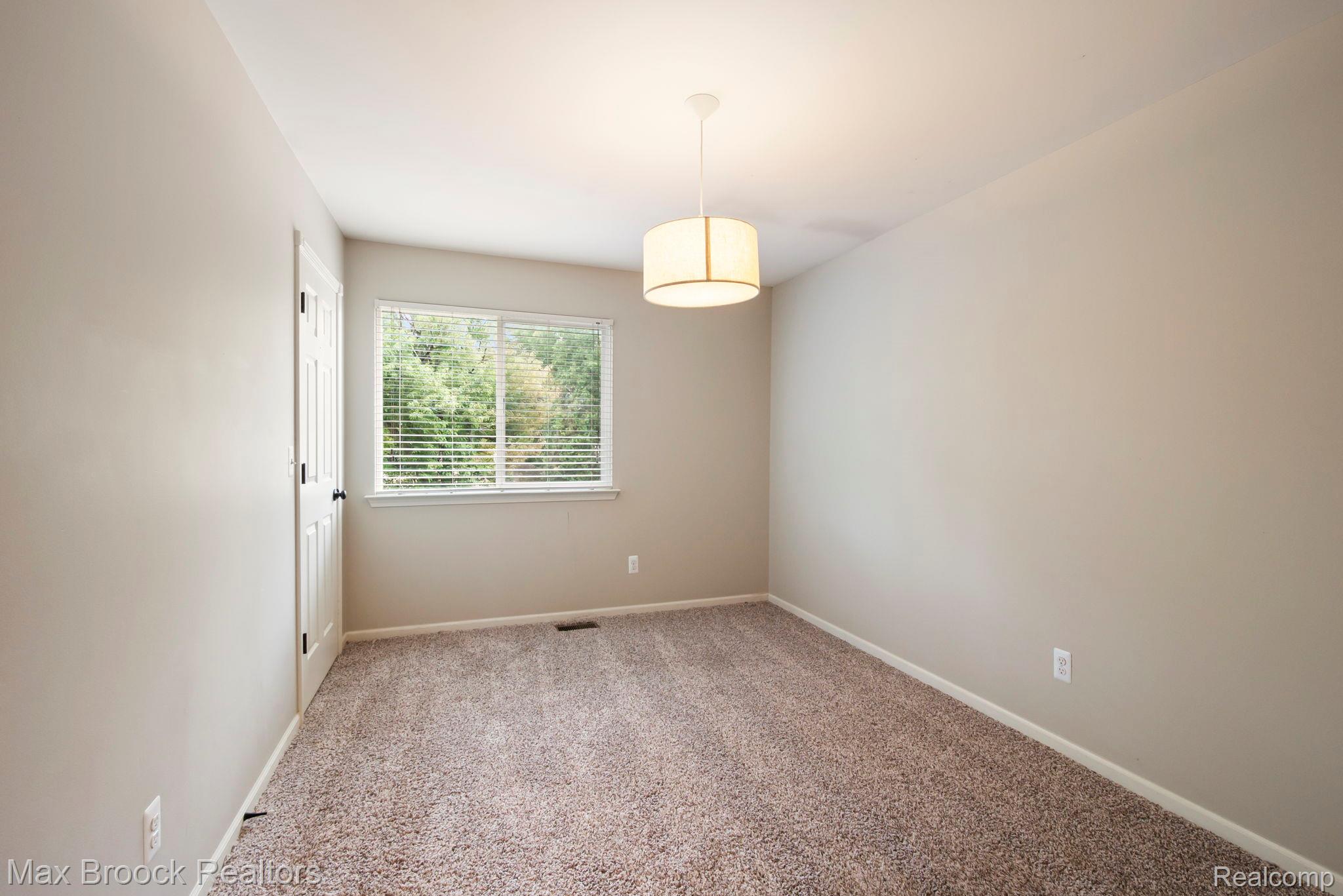 1020 Oregon Boulevard Property Photo 18