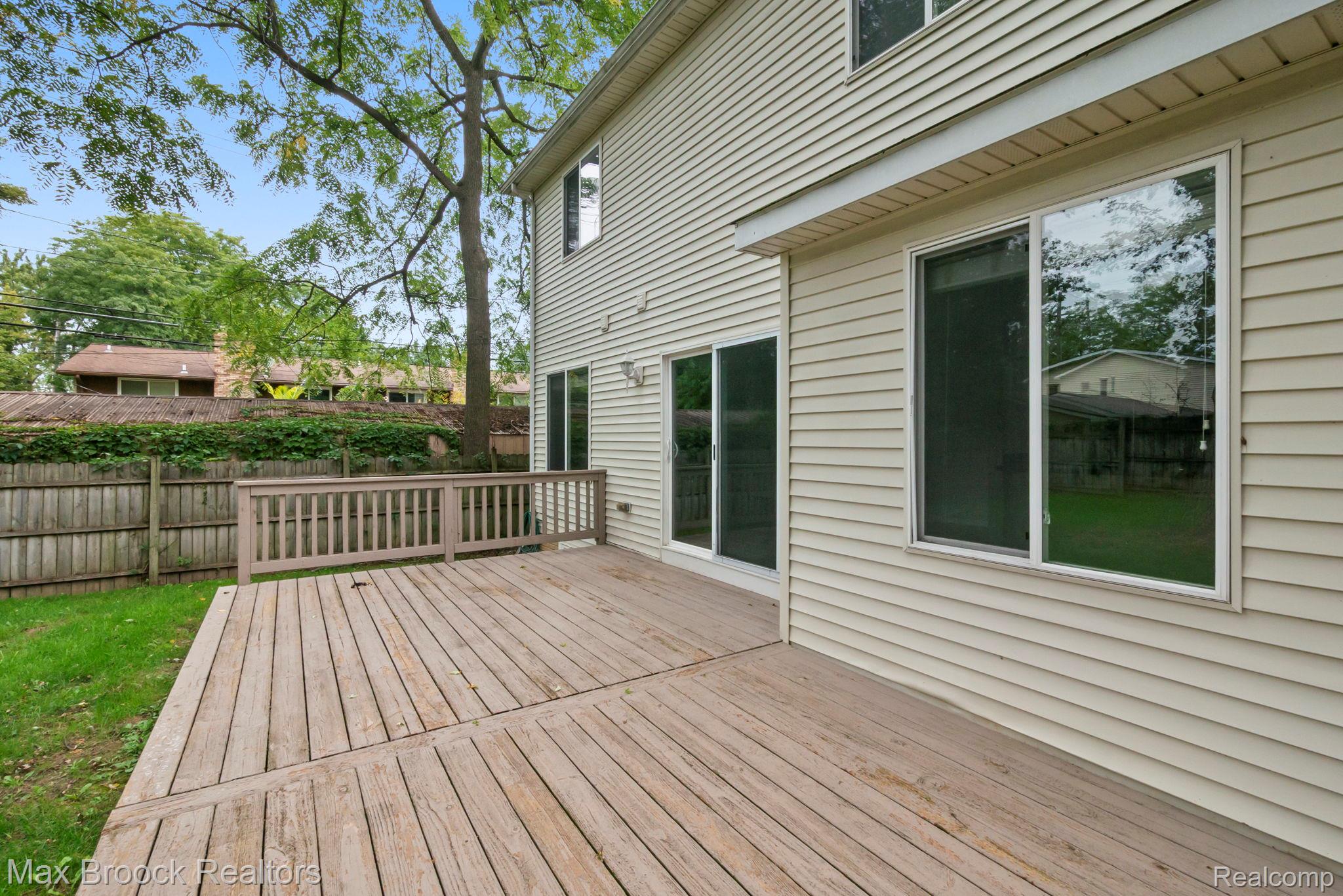 1020 Oregon Boulevard Property Photo 35