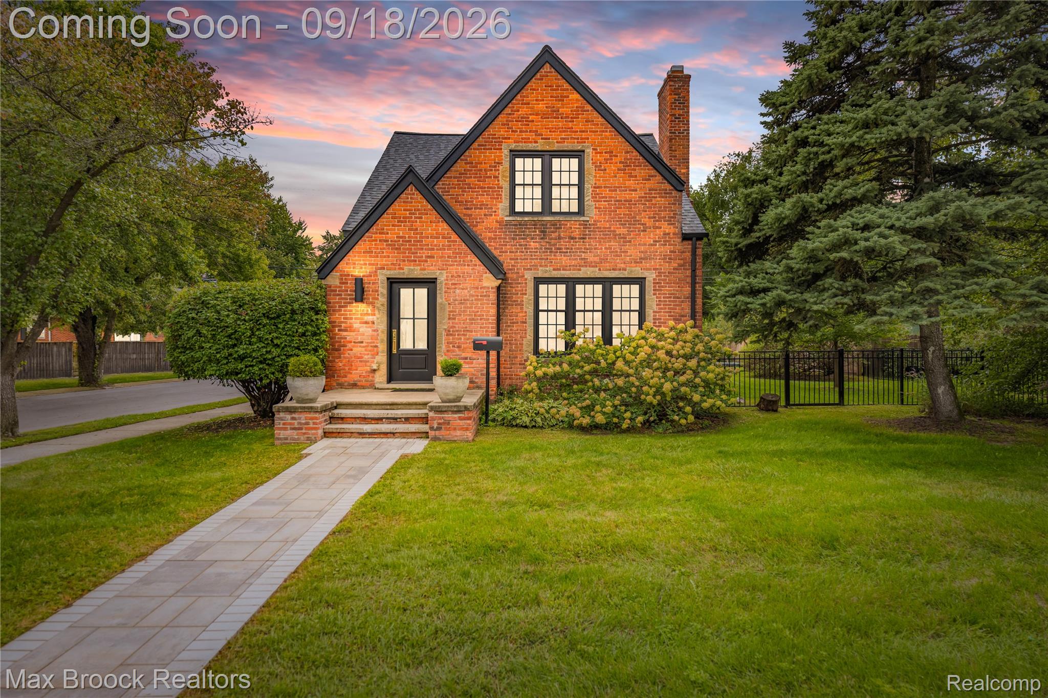 601 Catalpa Drive Property Photo 1